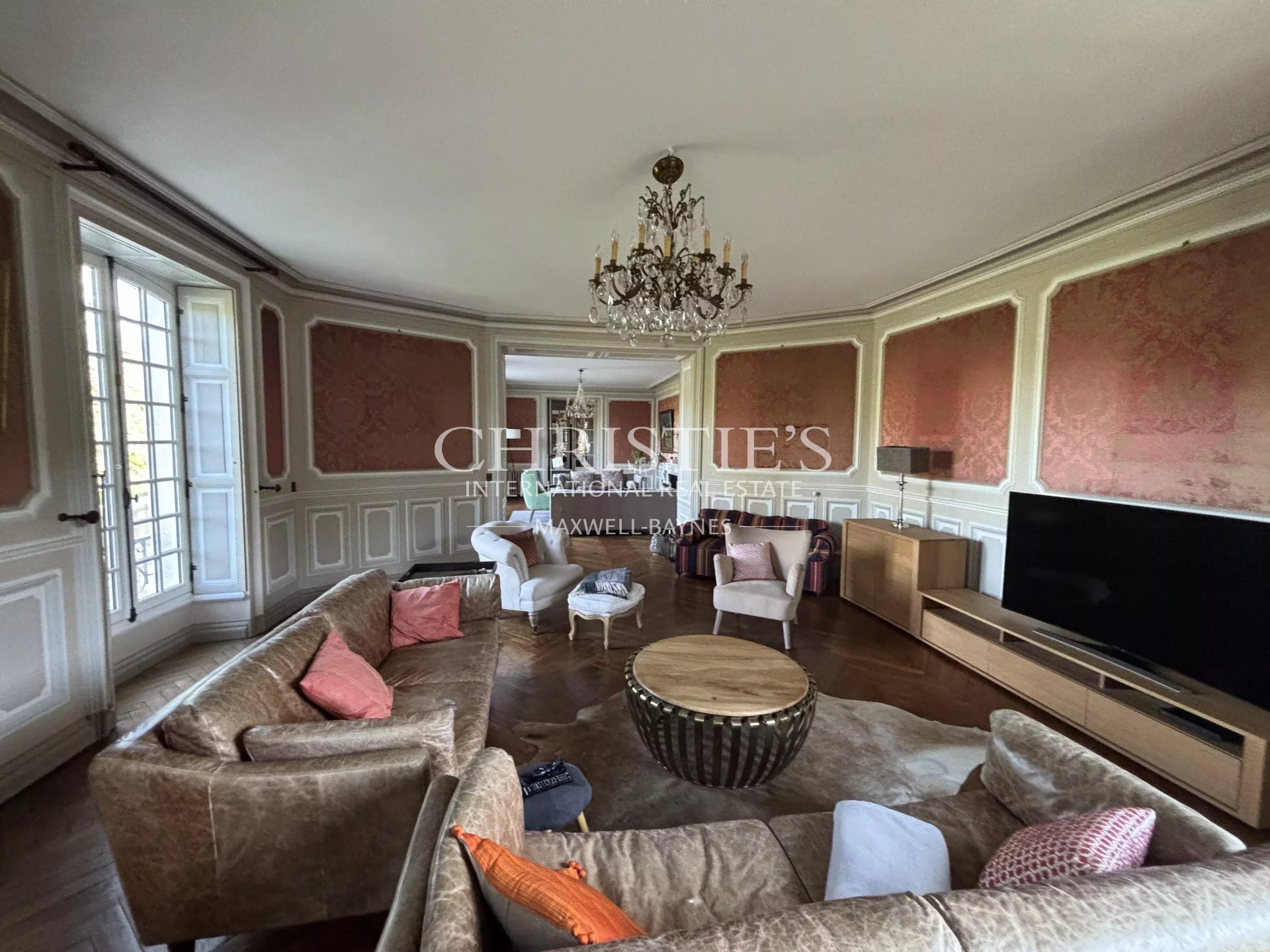 16 Bedroom Villa/Townhouse's Image 11