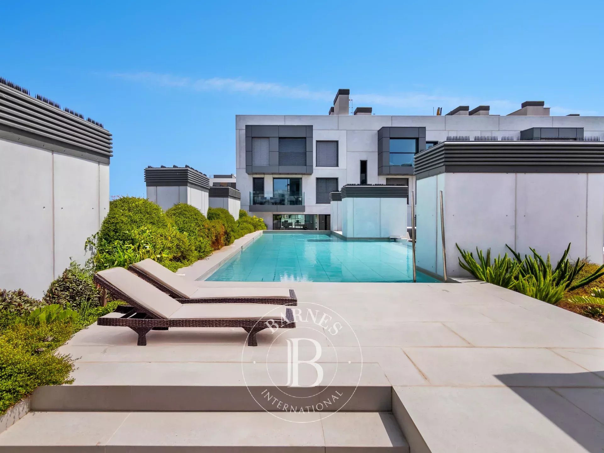 Modern Apartment with Terrace and Sea Views in Nou Llevant