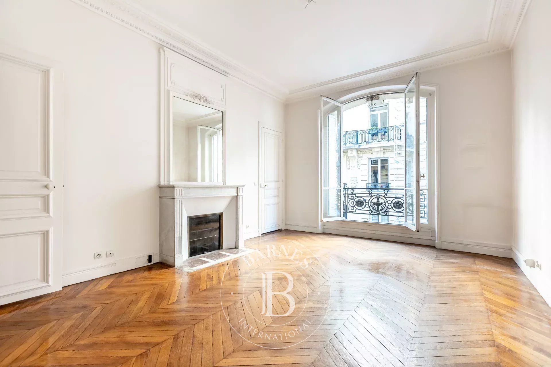 Daire Paris 16ème - picture 14