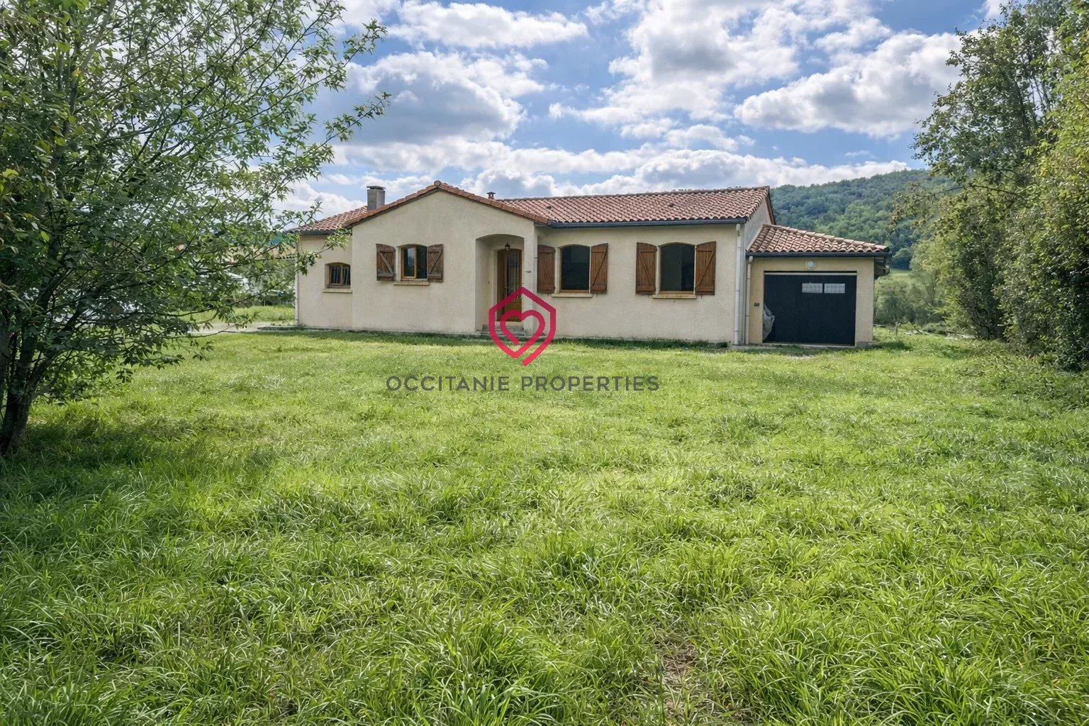 Maison avec grand terrain et vue imprenable