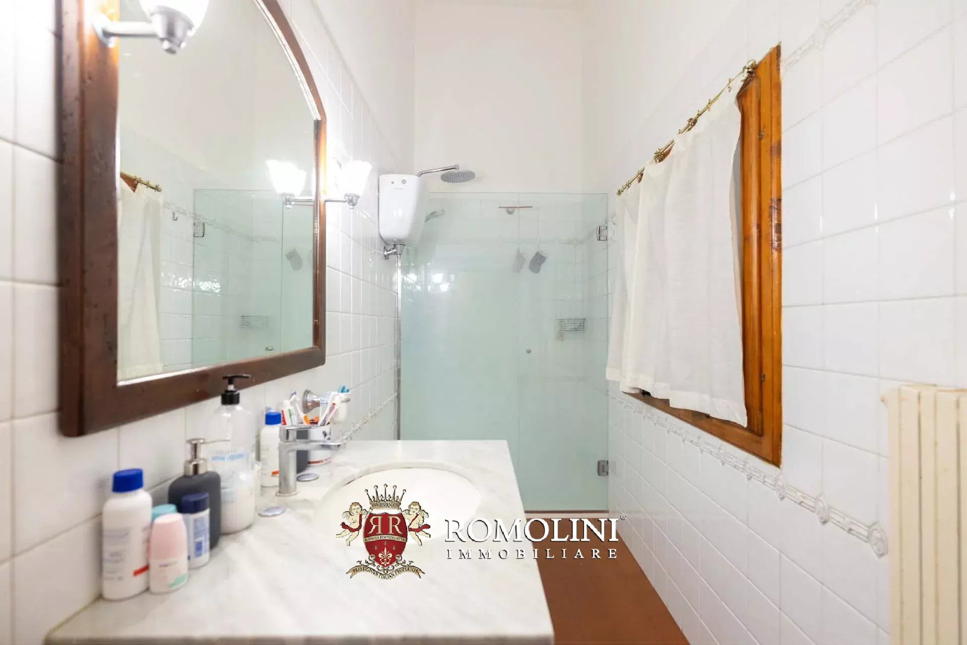 8 Bedroom Villa/Townhouse's Image 26