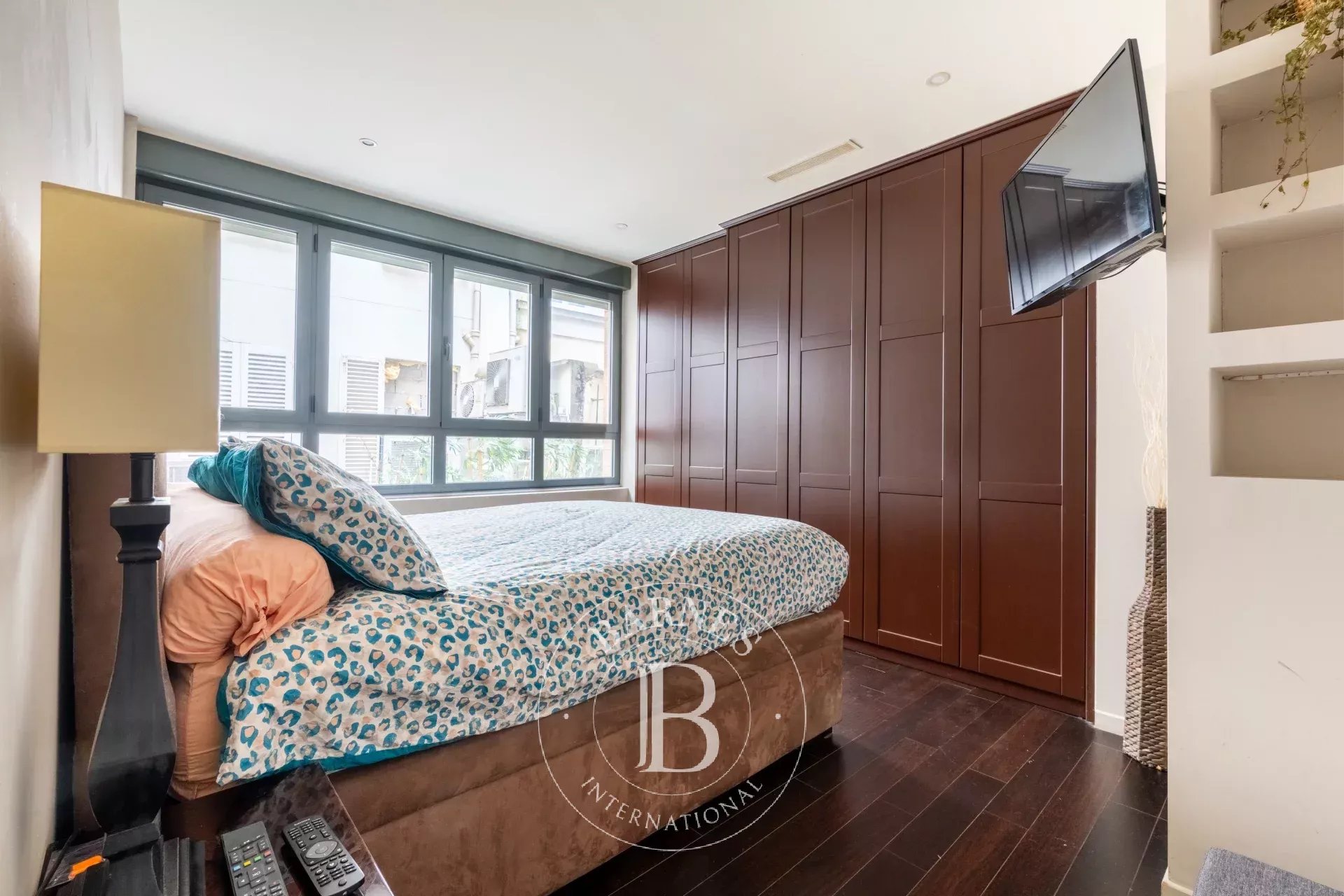 Daire Paris 8ème - picture 7