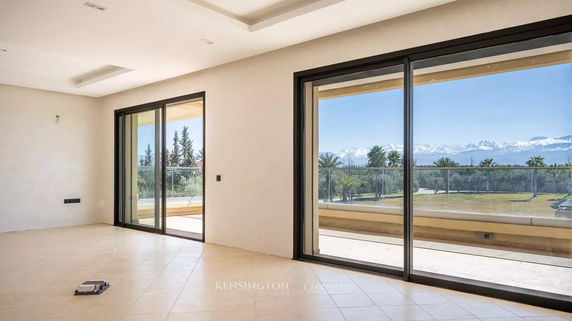 7 Bedroom Villa/Townhouse's Image 37