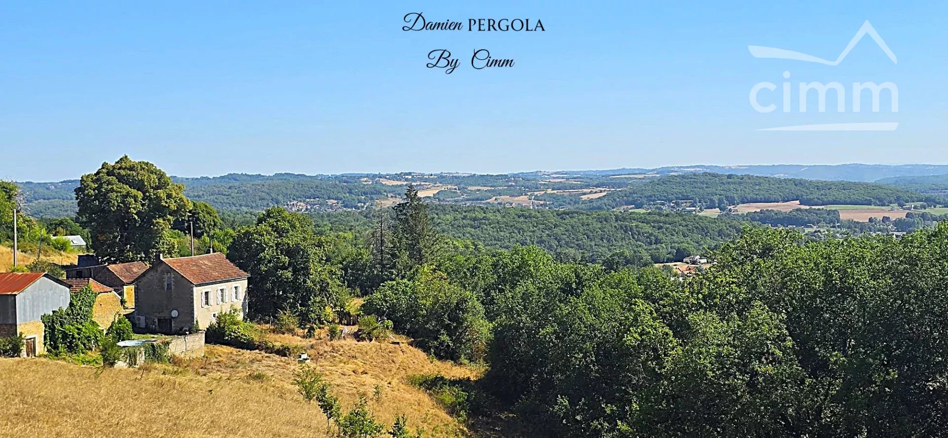 Corps de ferme avec près de 3 hectares et vue dominante – Bien rare à Montignac-Lascaux
