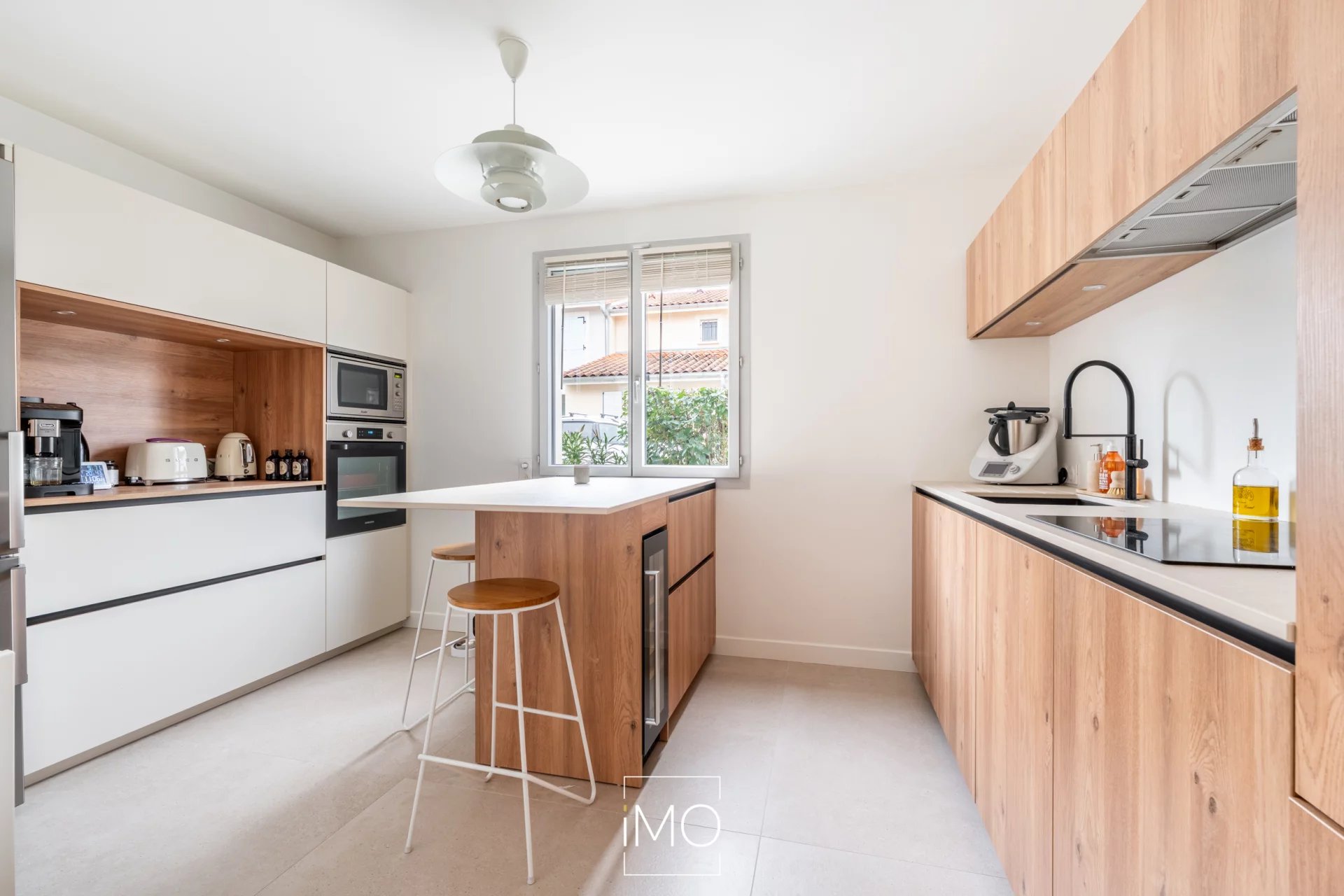 Maison familiale rénovée avec élégance - DPE C - St Germain au Mont d'Or