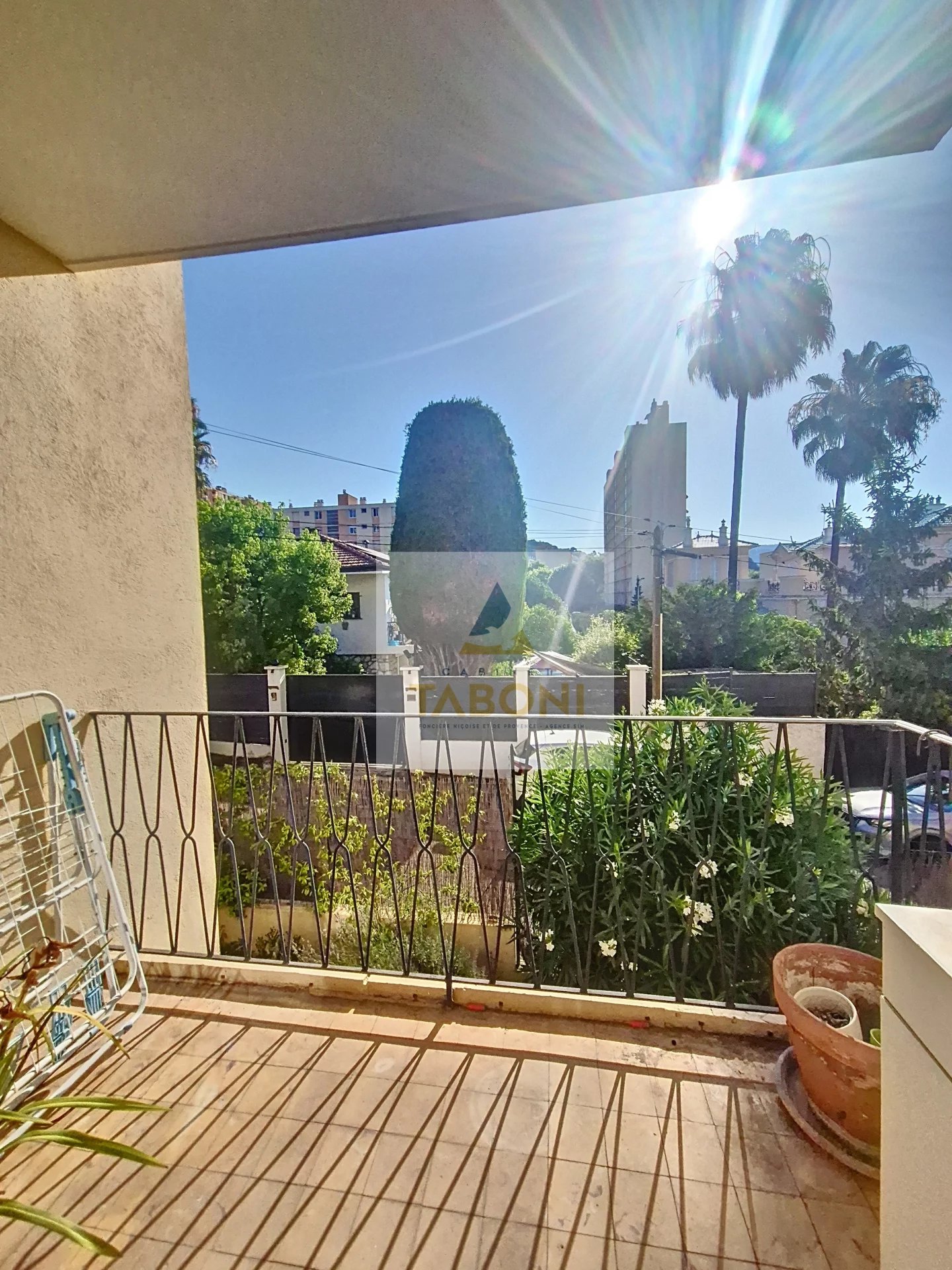 NICE – Cernuschi / 4P Traversant avec Balcons et Cave
