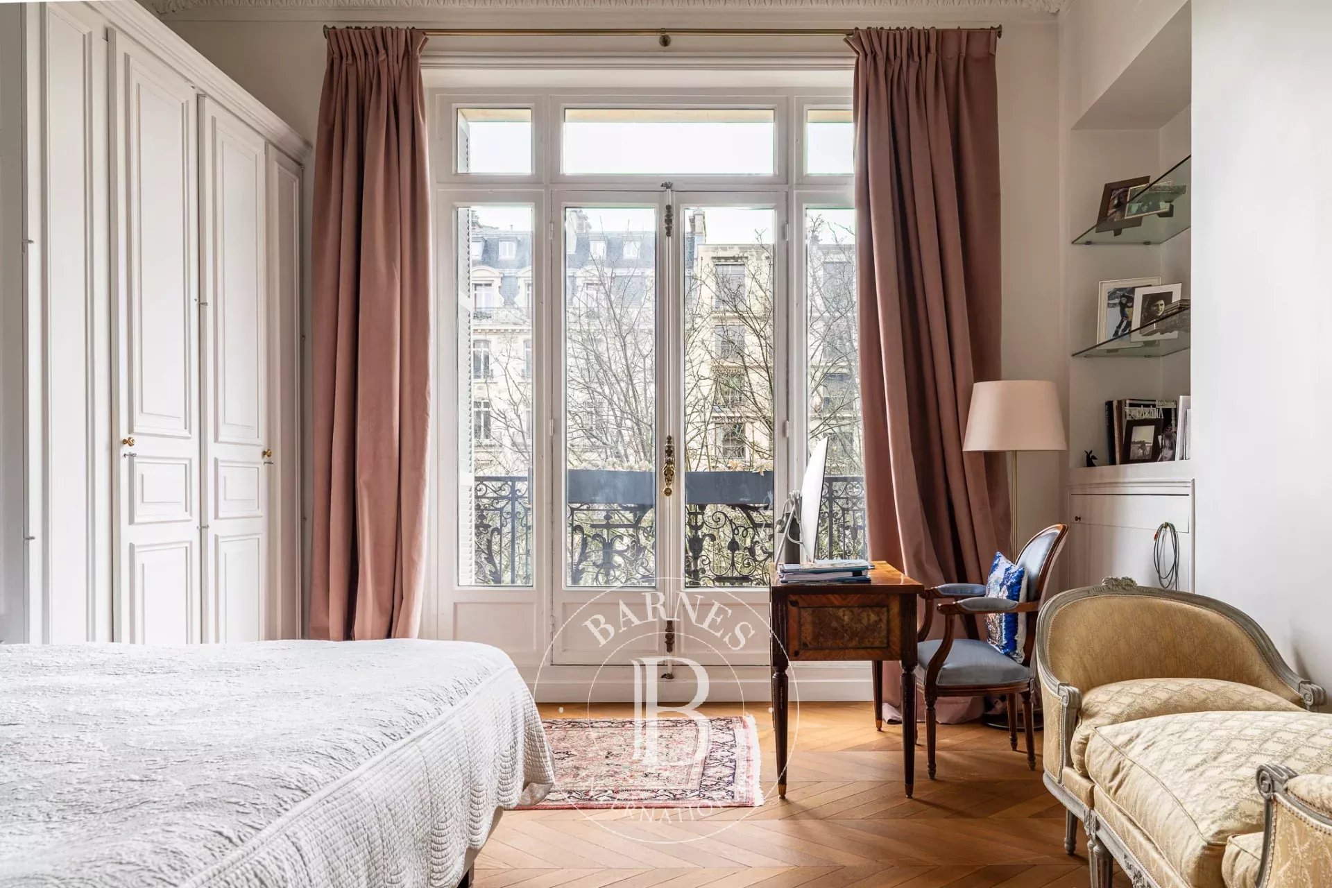 Paris  - Apartment 4 Bedrooms - picture 12