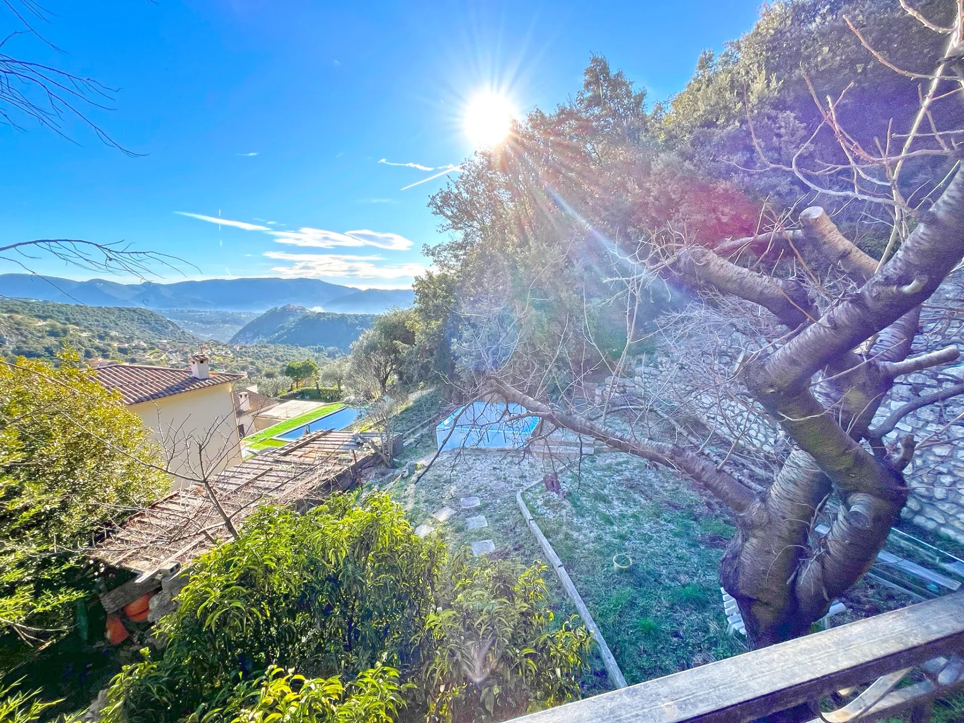 FALICON - Maison ind. 4P - 135 m² - Terrain 1700 m² - Terrasses Jardin Garage Atelier - 510.000 €