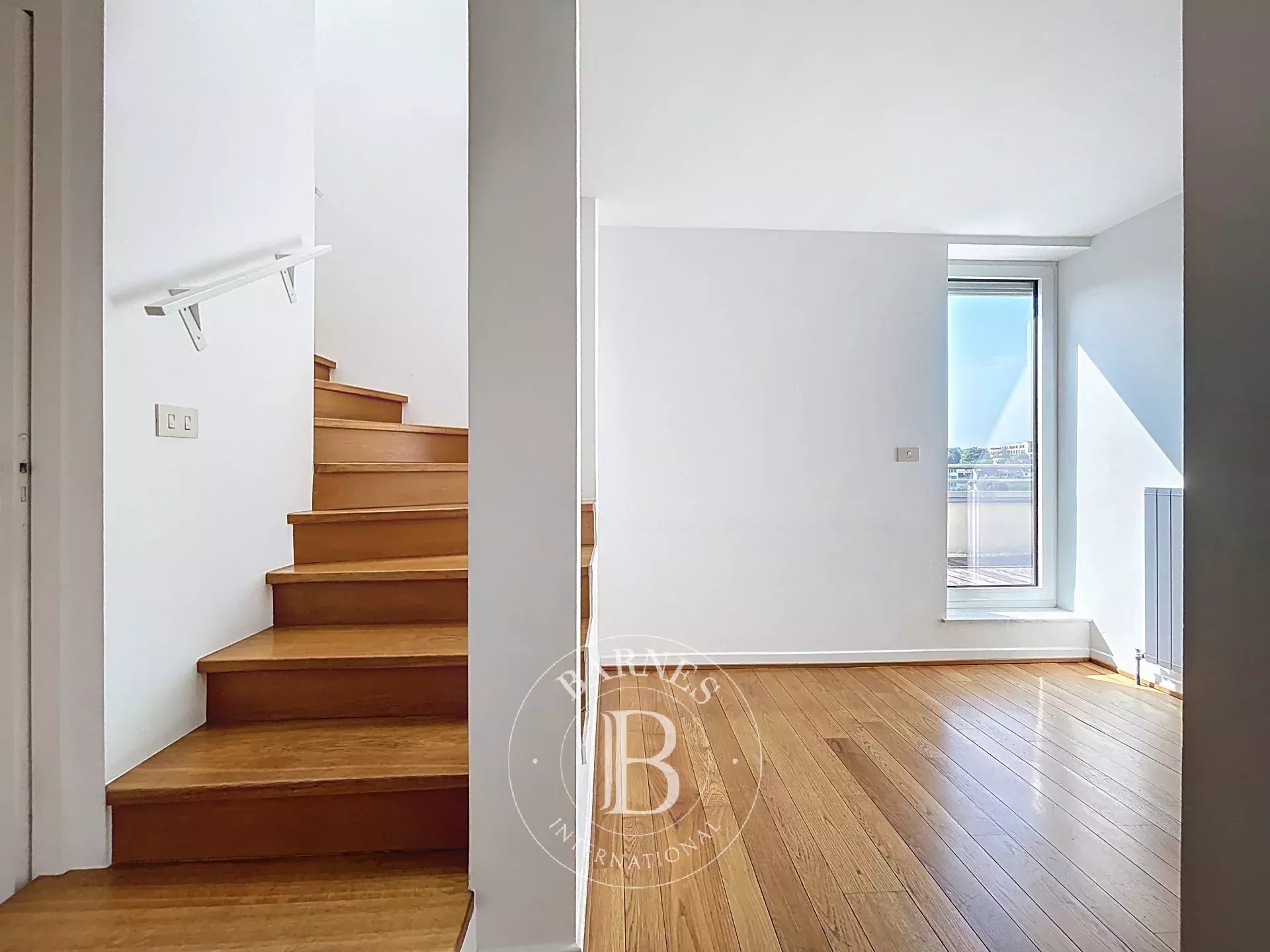 Floride Montjoie/Cavell- Penthouse d’exception - picture 16 title=