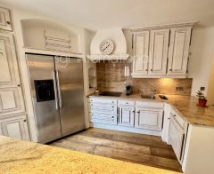 Saint Tropez 3 bedroom apartment Place des Lices for sale — photo 4 of 7