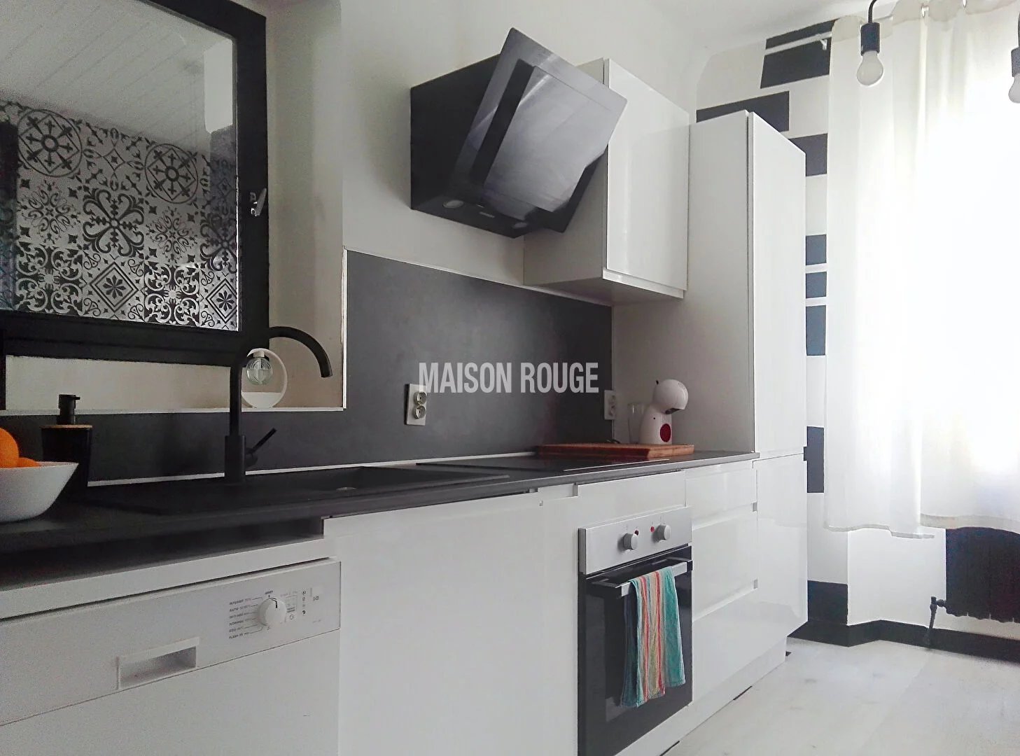 SAINT-BRIEUC - Maison de caractère rénovée avec jardin et garage, à deux pas du centre-ville