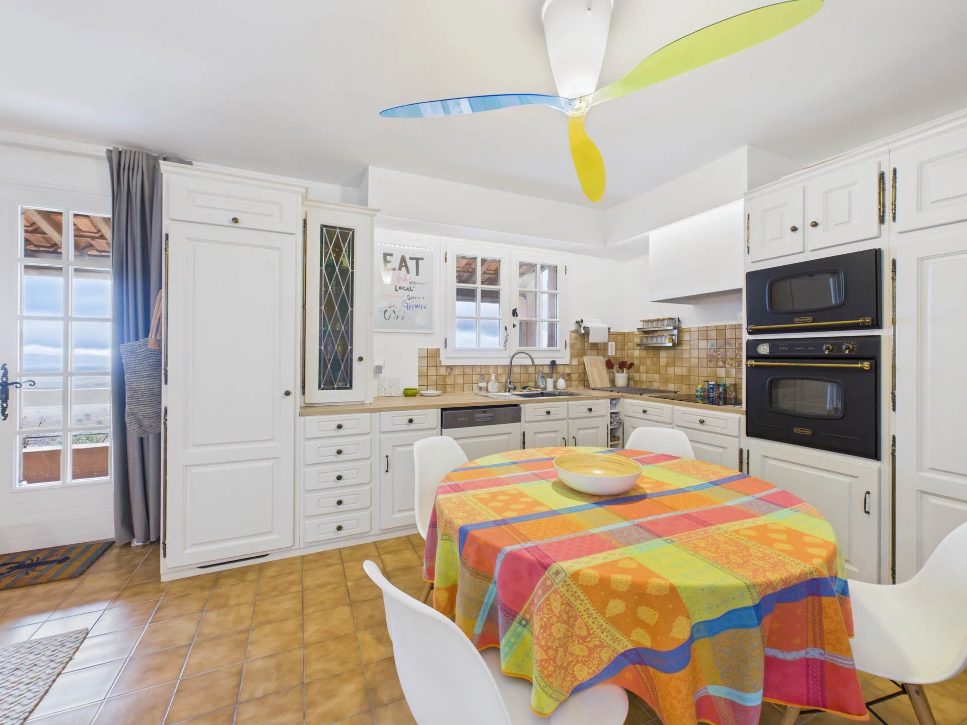 Spacious 5 bedroom family home near Fayence - Mons