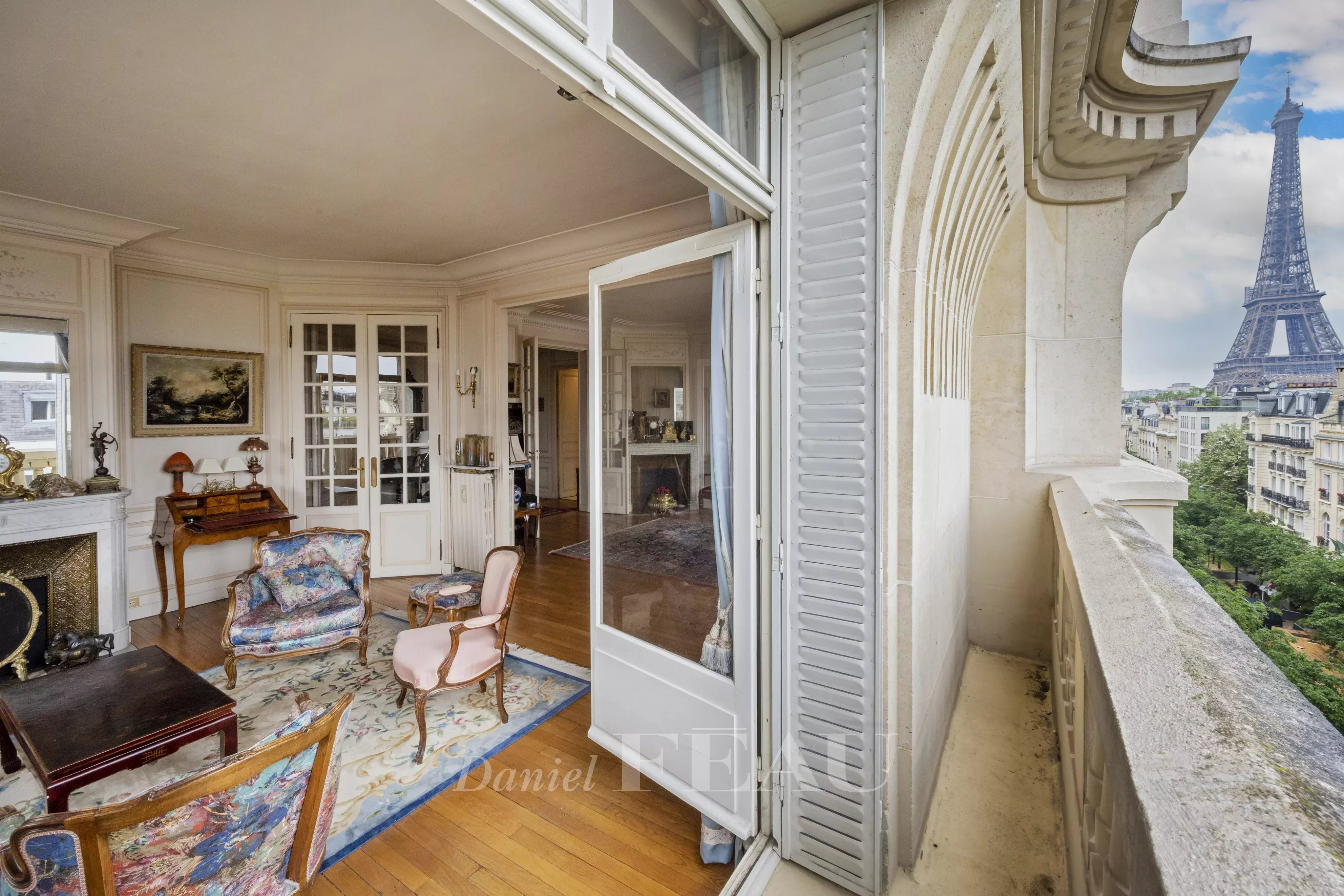 Sale Apartment Paris 7th