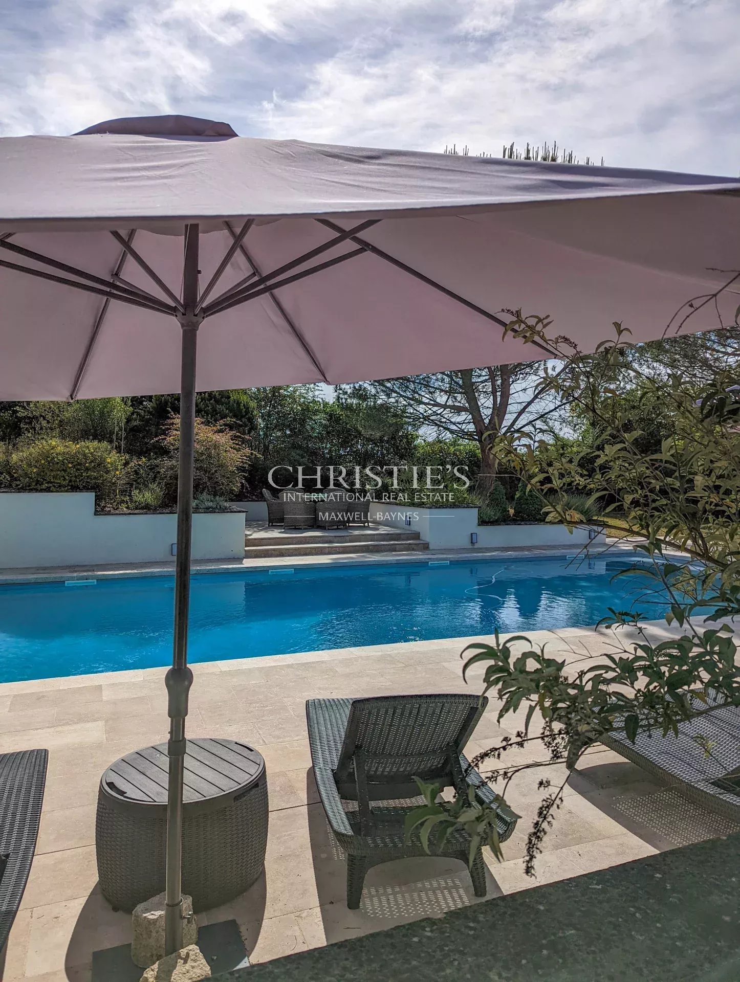 6 Bedroom Villa/Townhouse's Image 17