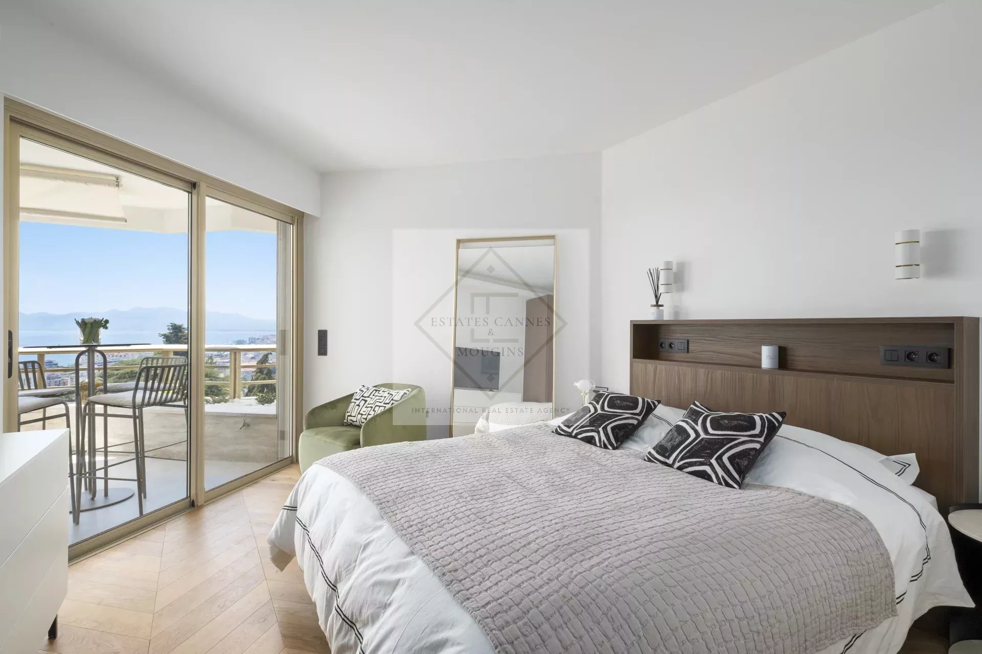 CANNES Californie - Vue panoramique mer  et environnement Cannes ! — photo 11