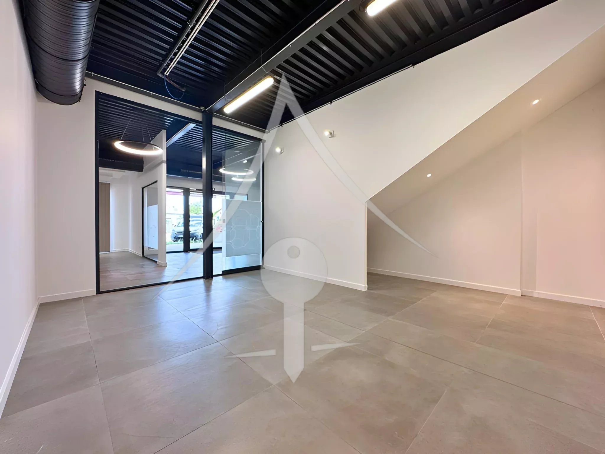 Entrepôt à louer, 226 m², Toulouse