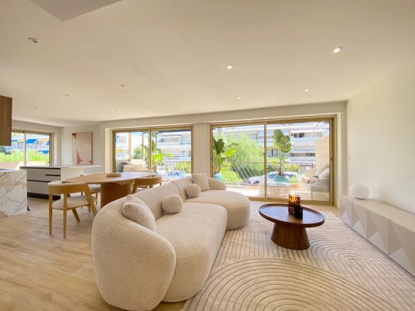 Cannes – Palm Beach | 4-Room Apartment in a Secure Estate — photo 2