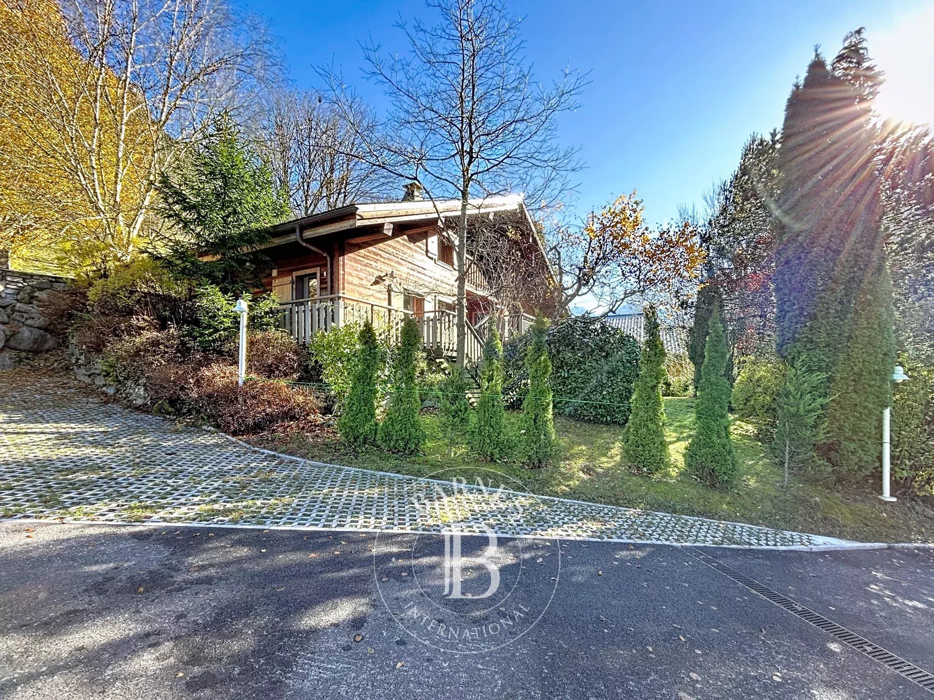 Photo of Morzine - Chalet - 4 bedrooms - 227 sqm - 2 box