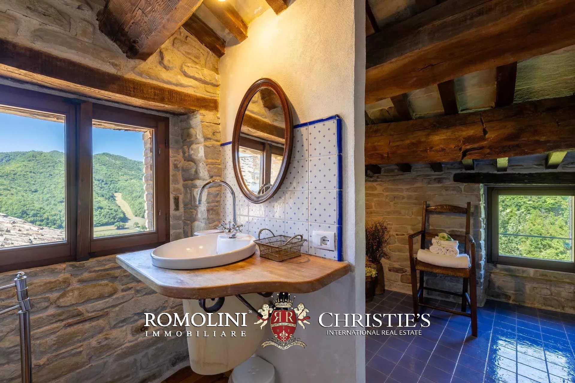 10 Bedroom Chateau's Image 40