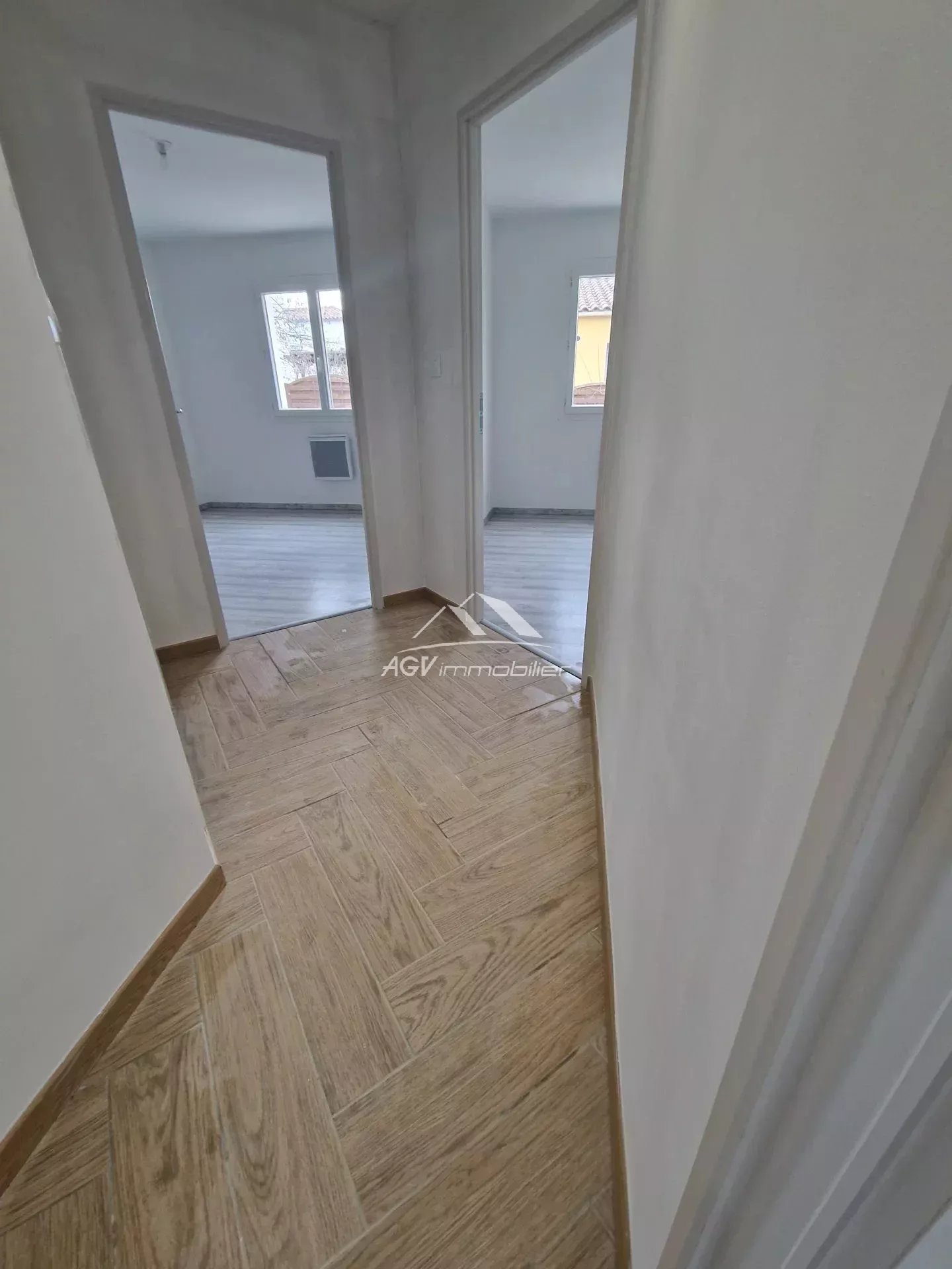 Proche ALLEGRE LES FUMADES maison neuve d'environ 100 m²