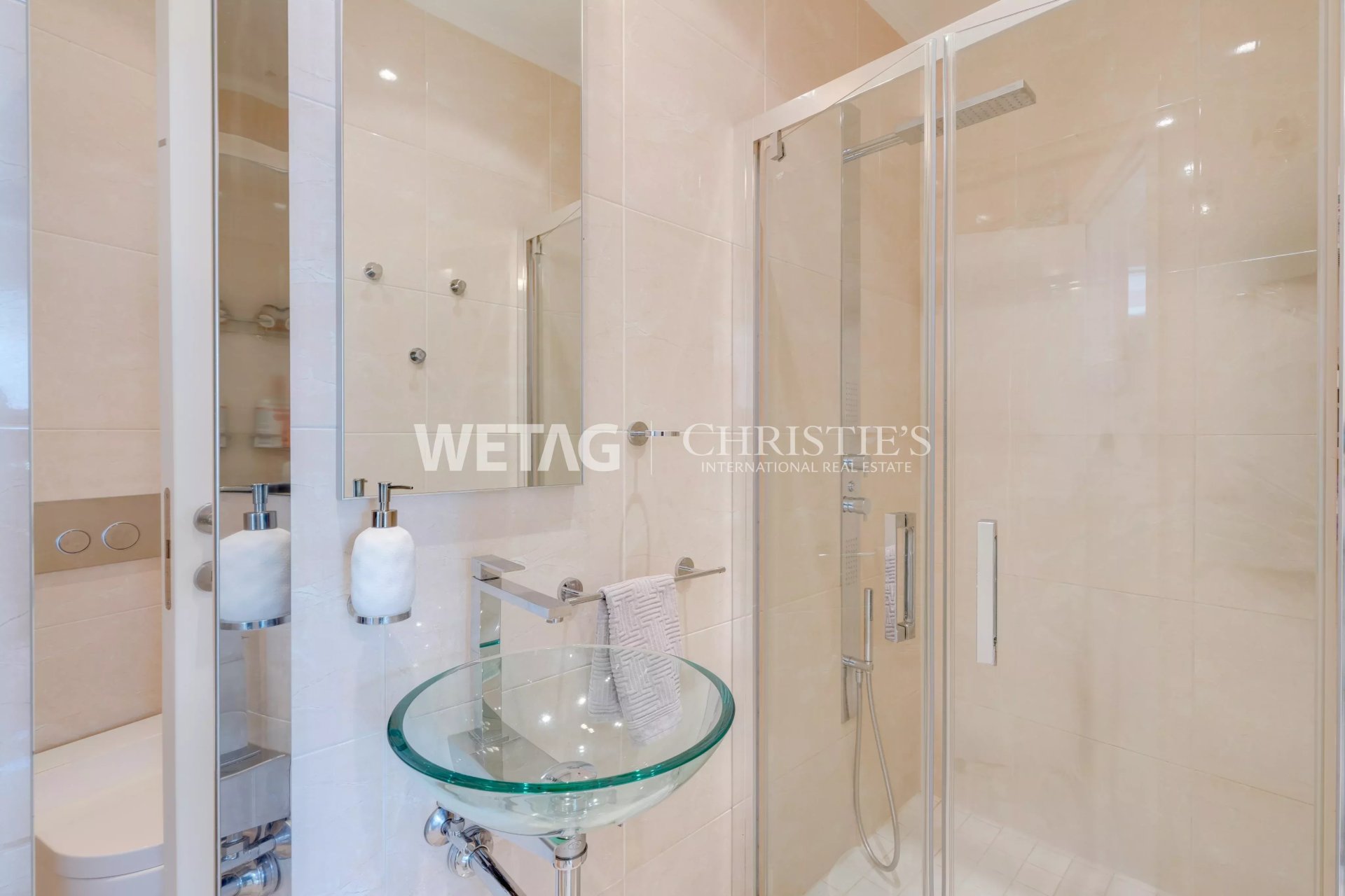 3 Bedroom Apartment/Flat's Image 7