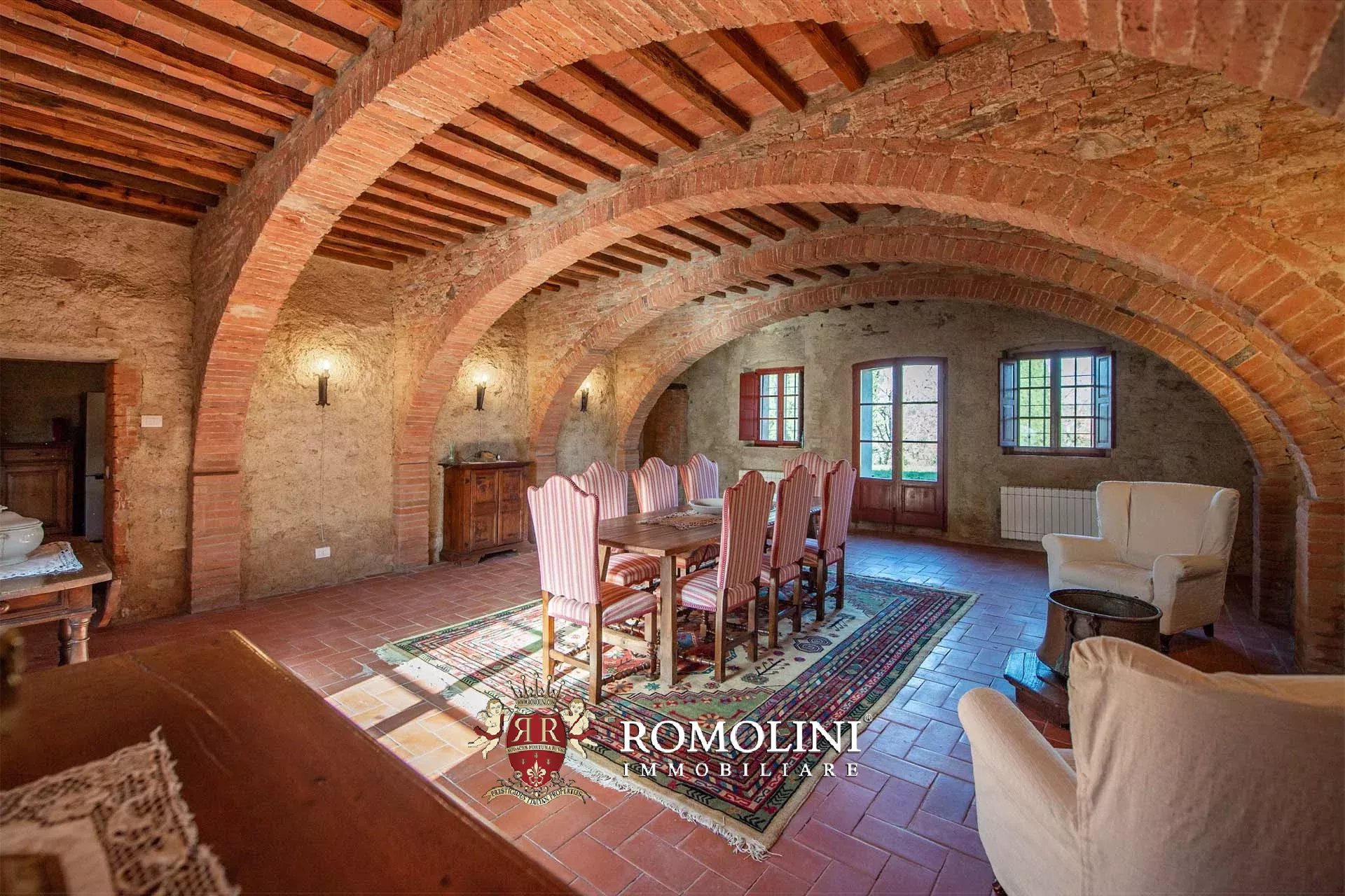 5 Bedroom Villa/Townhouse's Image 18