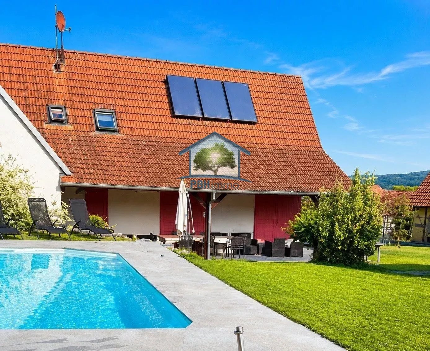 ZUTZENDORF (67) - Propriété avec Maison 172m2  et Piscine  + Maisonnette  F1/2 42m2 sur 9.50 ares