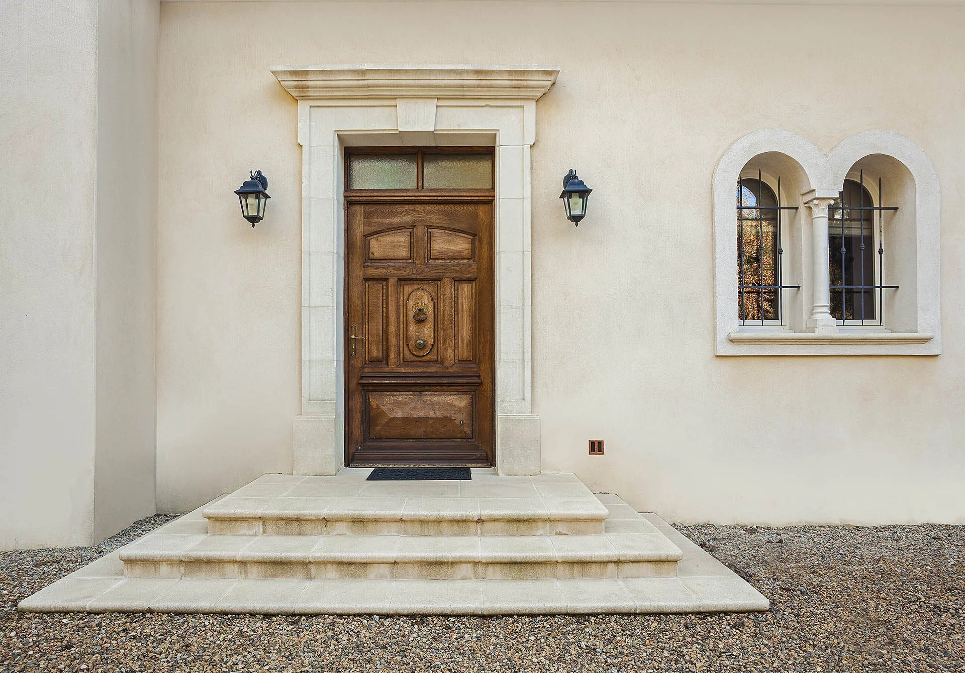 Noble residence in a verdant paradise