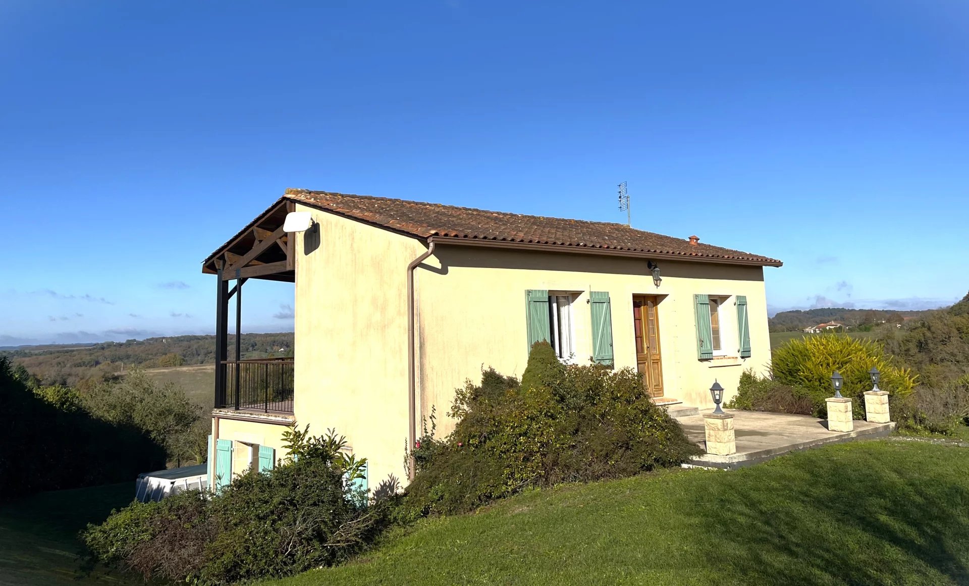 Agence immobilière de SARL CÔTÉ SUD CHARENTE