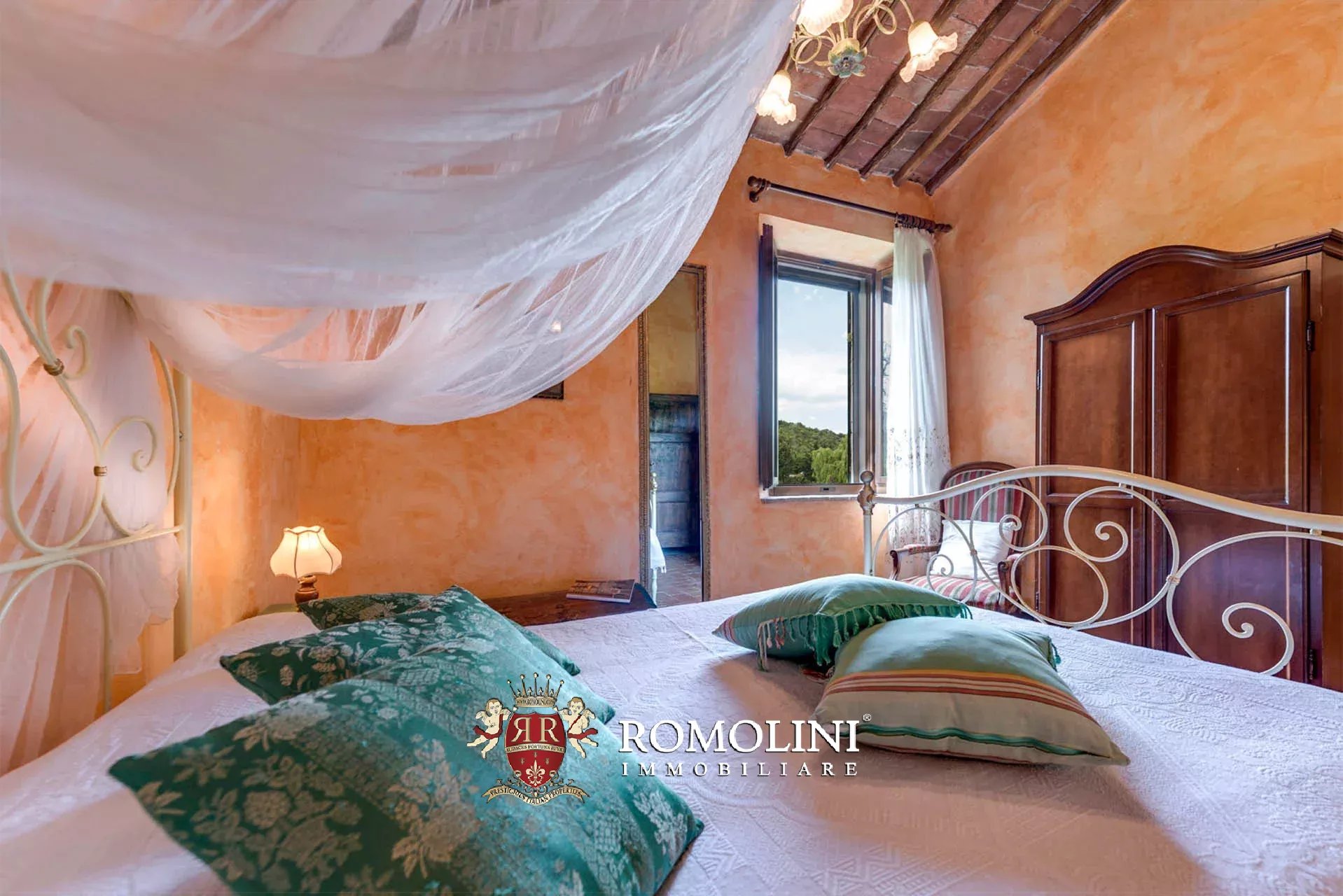 18 Bedroom Villa/Townhouse's Image 71