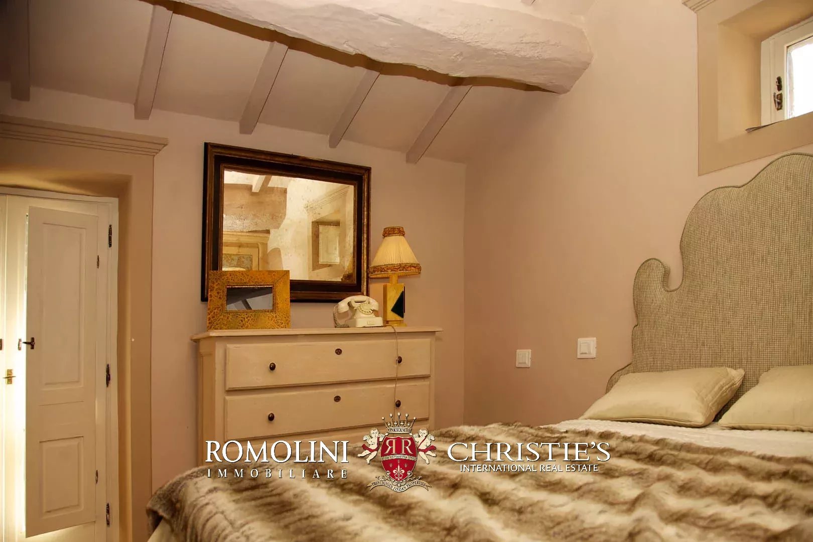 4 Bedroom Villa/Townhouse's Image 32
