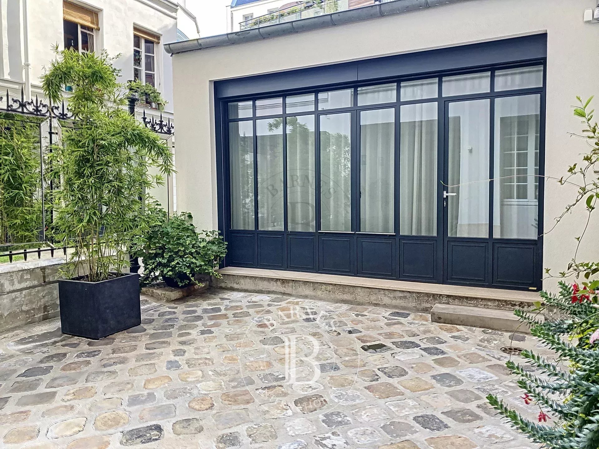 Daire Paris 10ème - picture 18