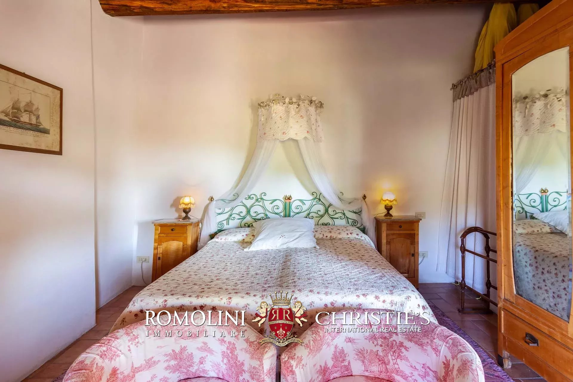 11 Bedroom Villa/Townhouse's Image 57