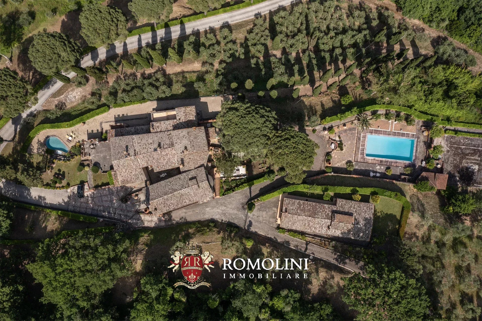 8 Bedroom Villa/Townhouse's Image 23