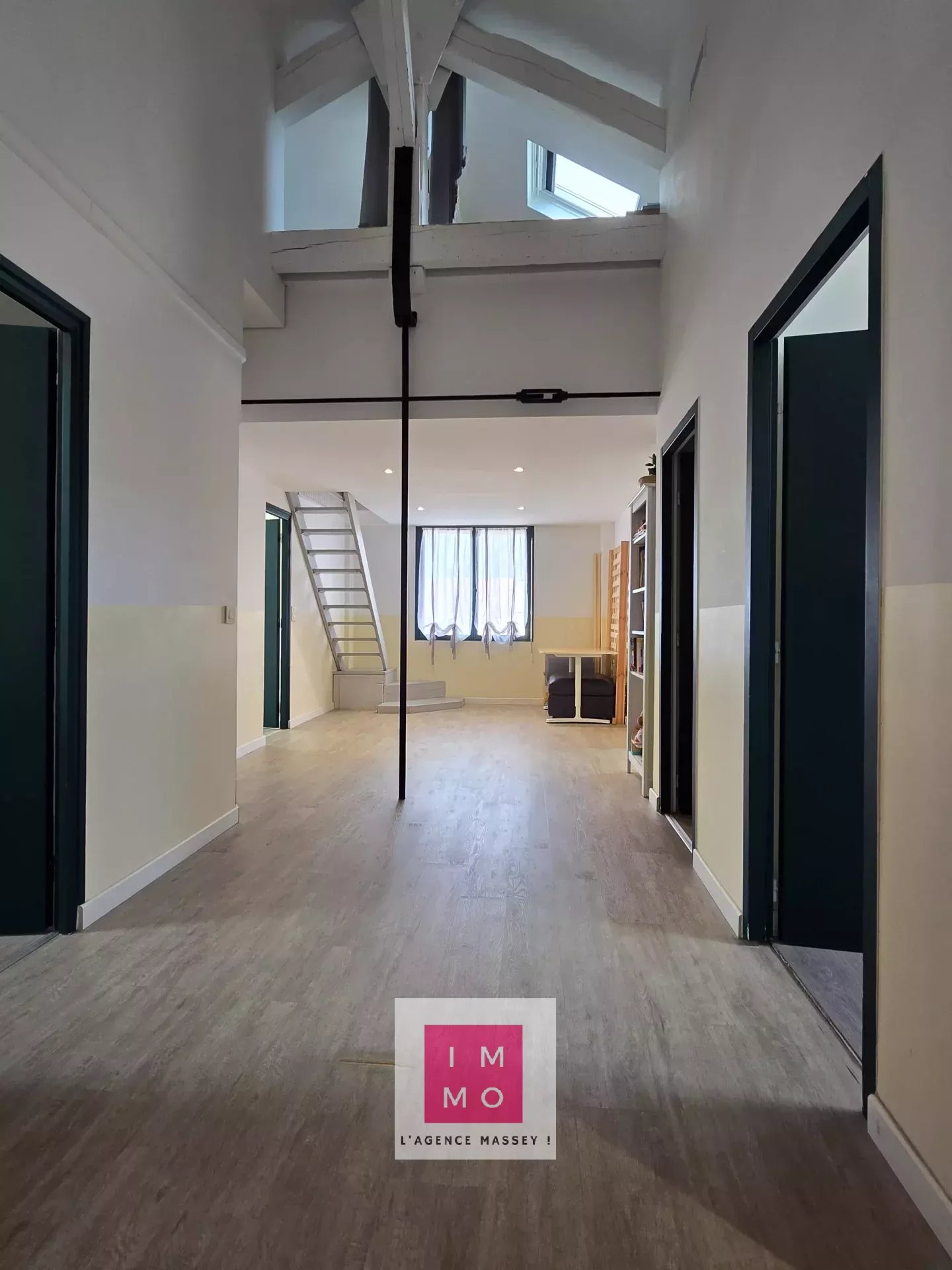 Agence immobilière de 