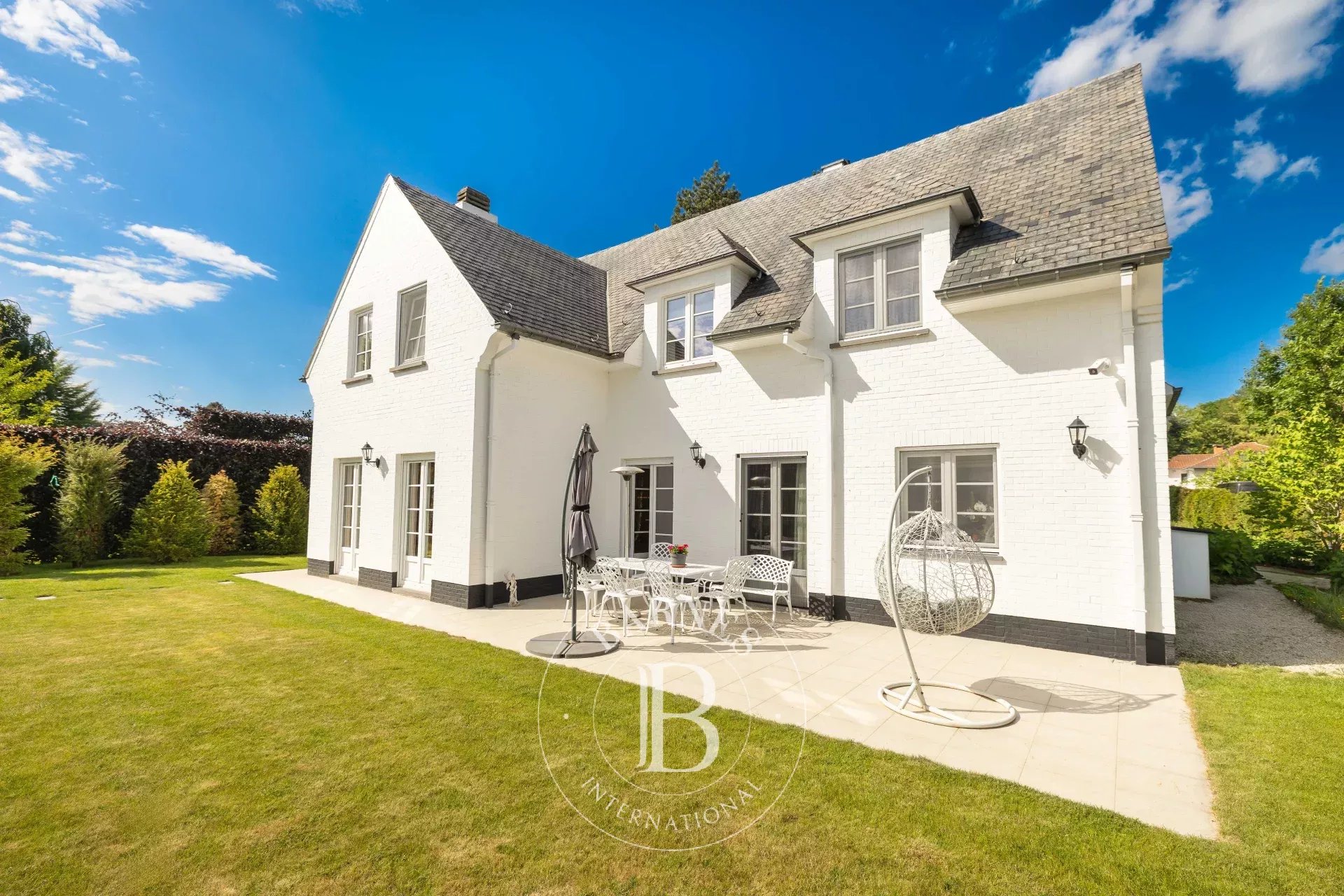 Charmante villa dans le prestigieux quartier des Chasseurs