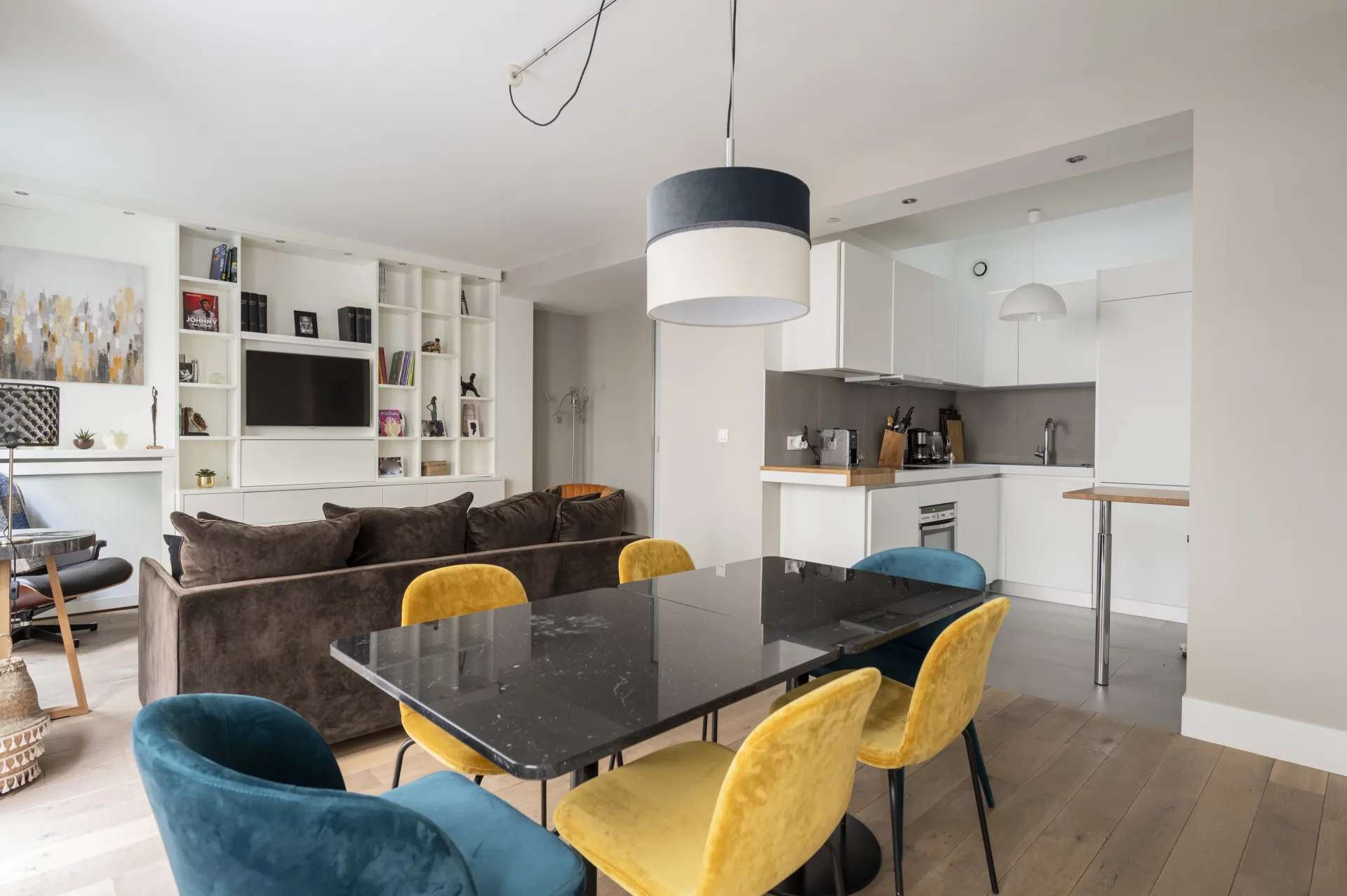 Paris 6e - SAINT-GERMAIN DES PRÉS / RUE DU DRAGON