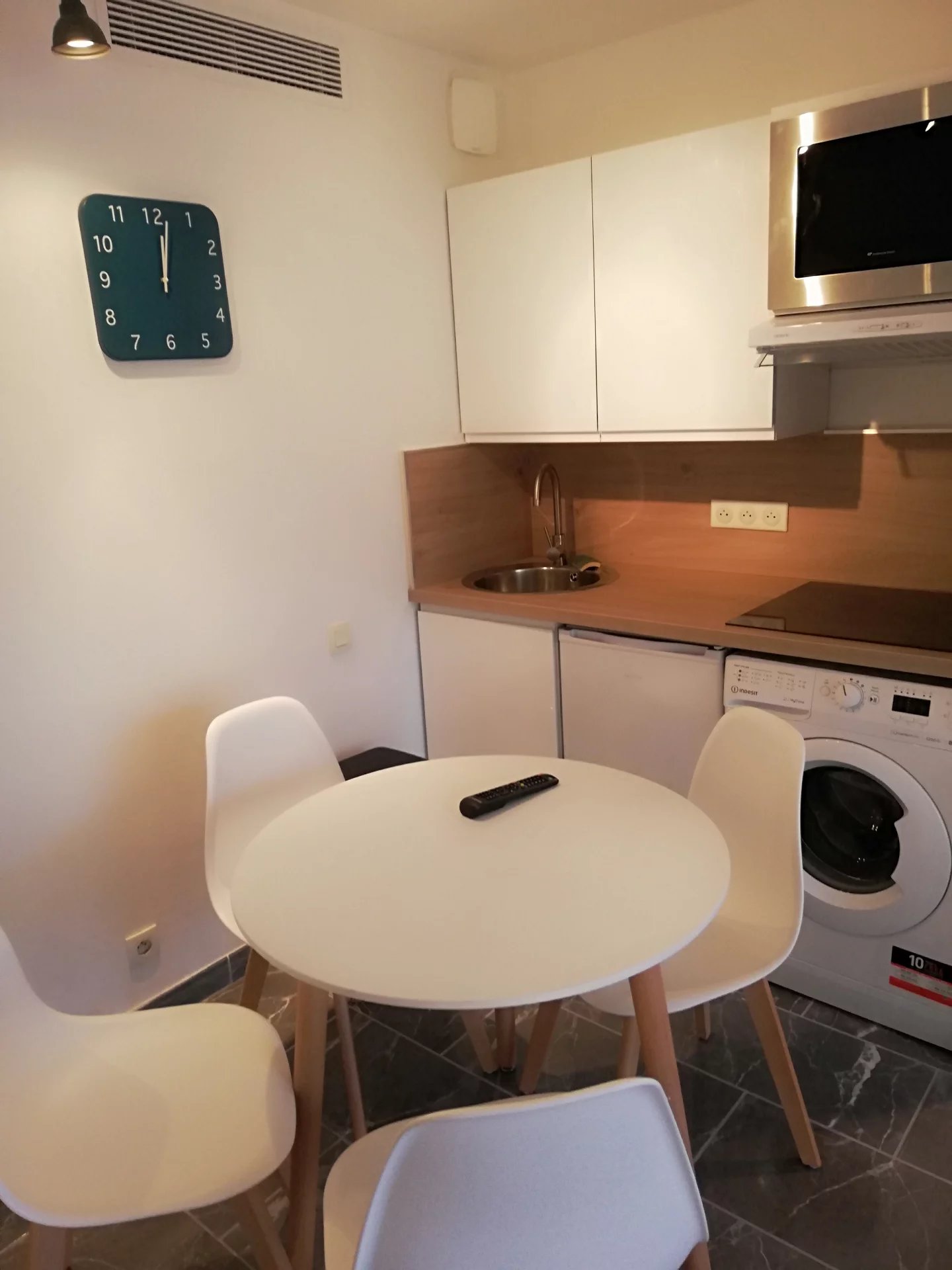 06150 CANNES-LA-BOCCA APPARTEMENT