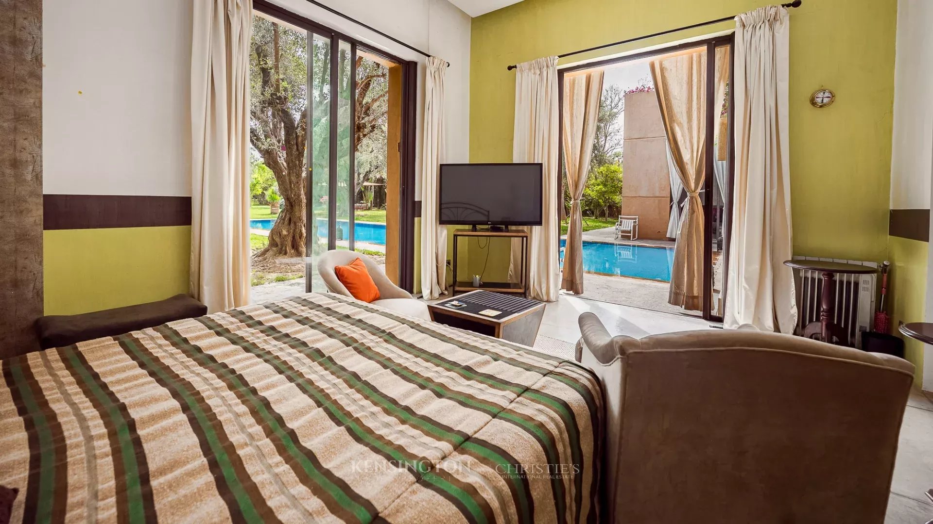 4 Bedroom Villa/Townhouse's Image 22
