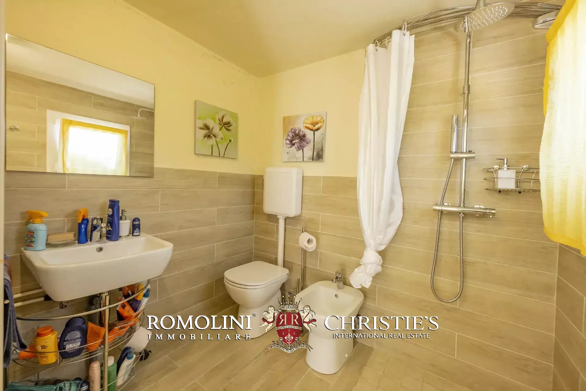 3 Bedroom Villa/Townhouse's Image 45