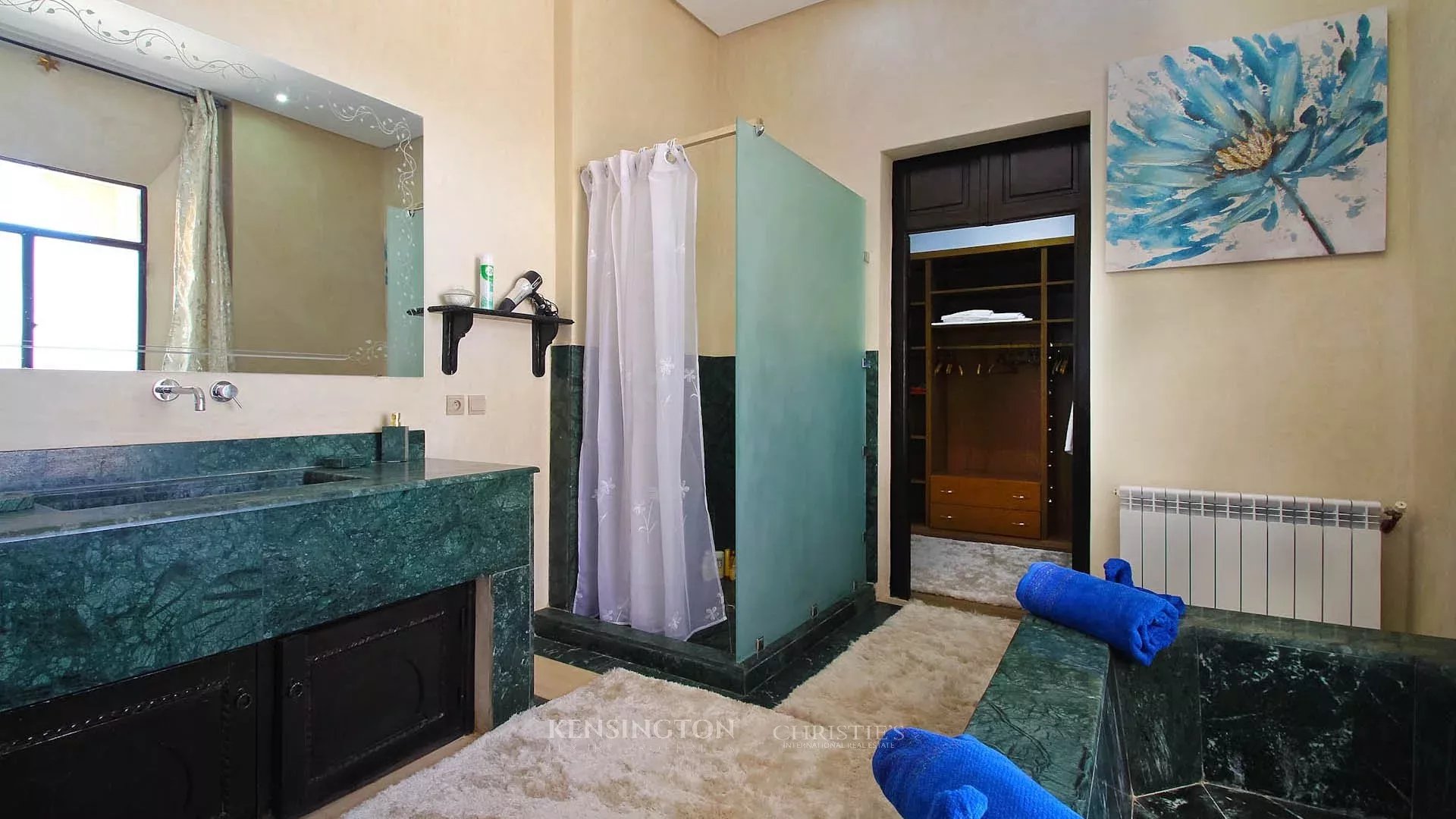6 Bedroom Villa/Townhouse's Image 40