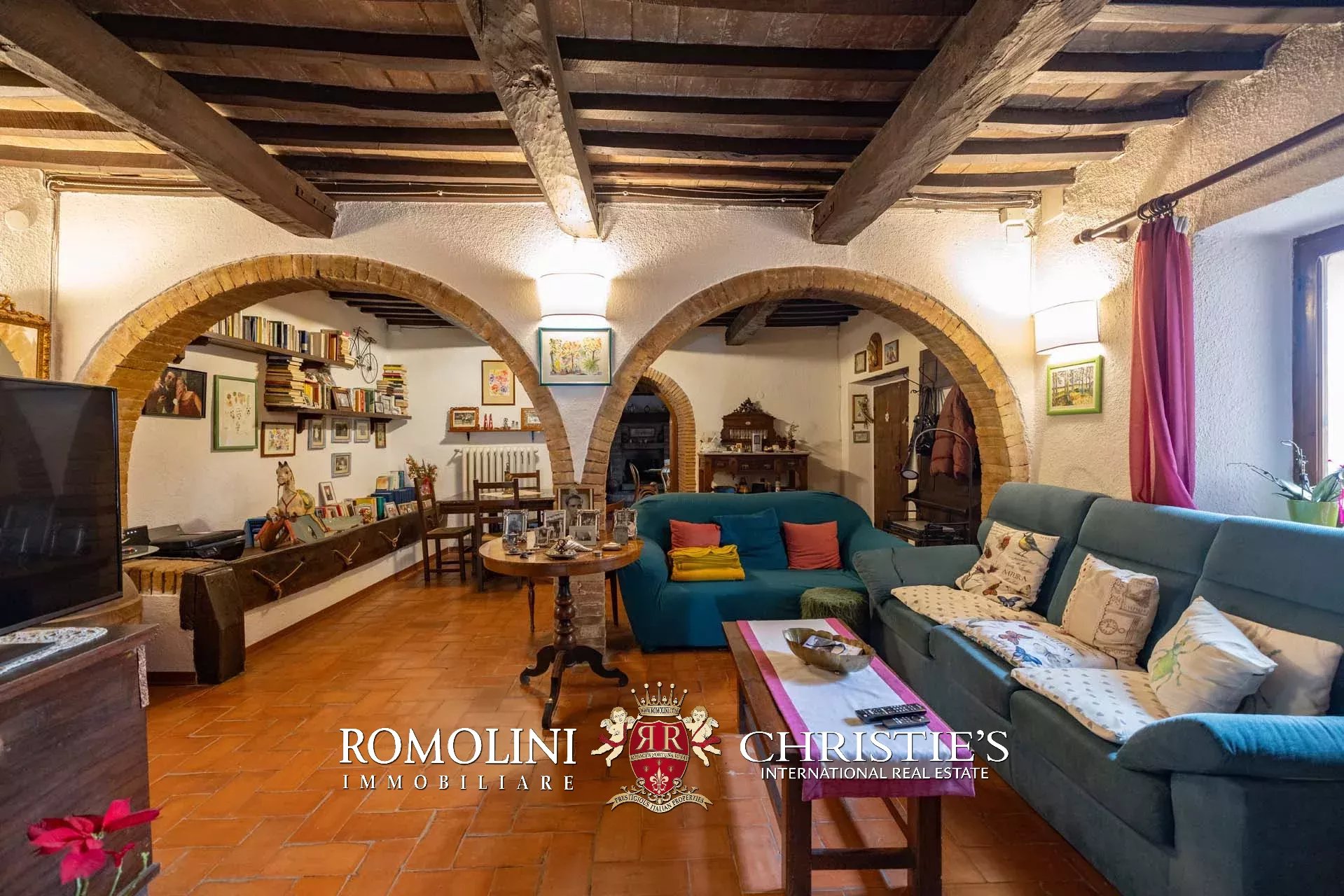 9 Bedroom Villa/Townhouse's Image 14