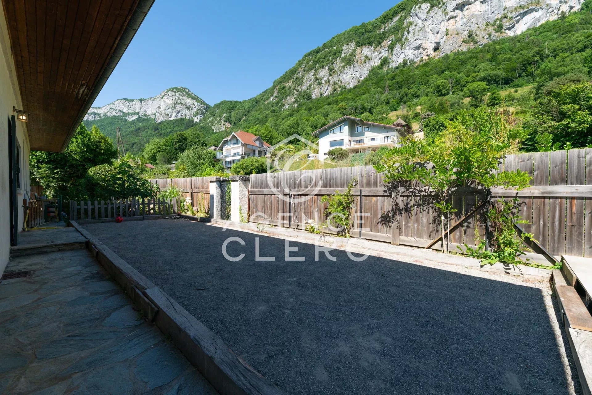 4 Bedroom Villa/Townhouse's Image 9