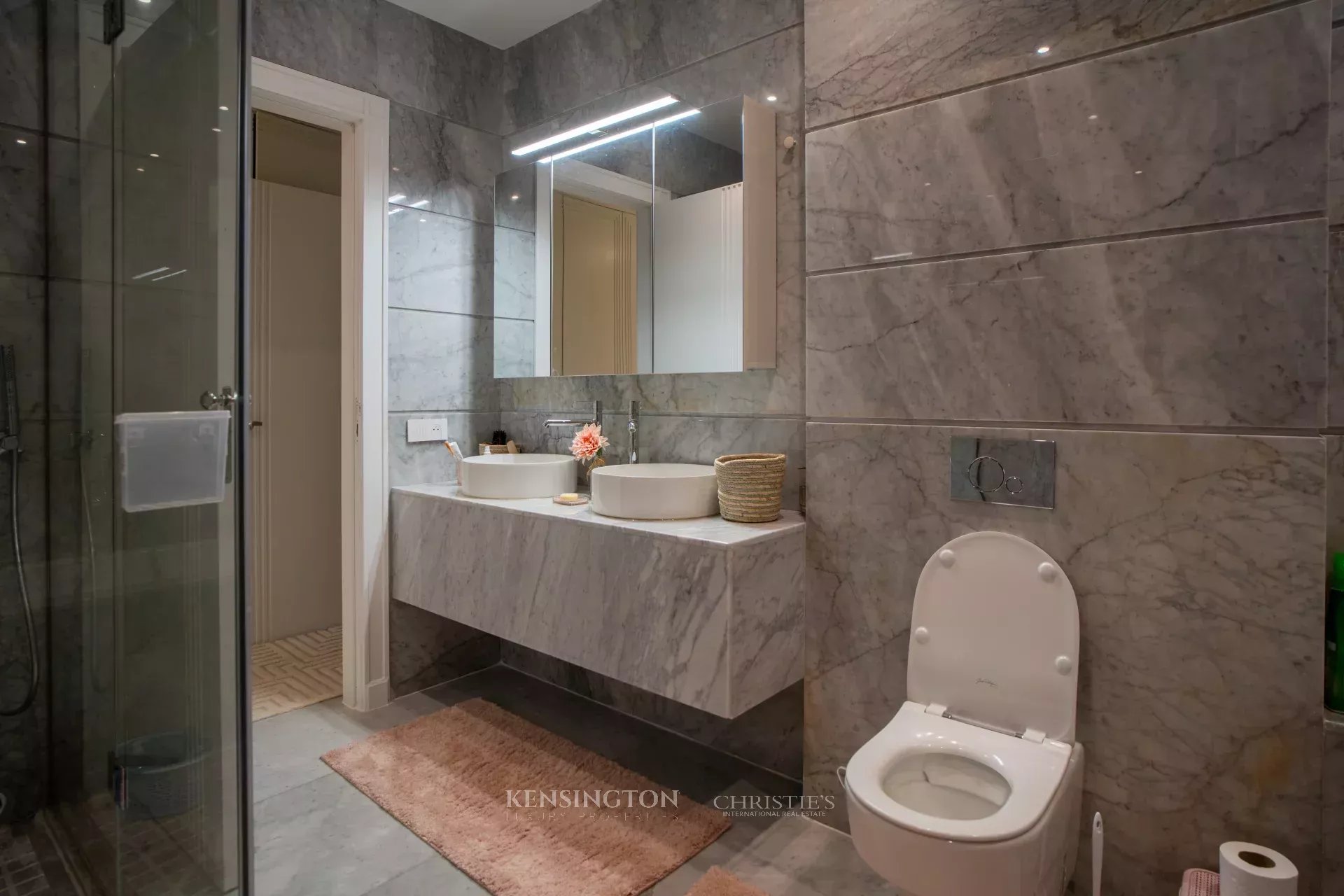 4 Bedroom Apartment/Flat's Image 9
