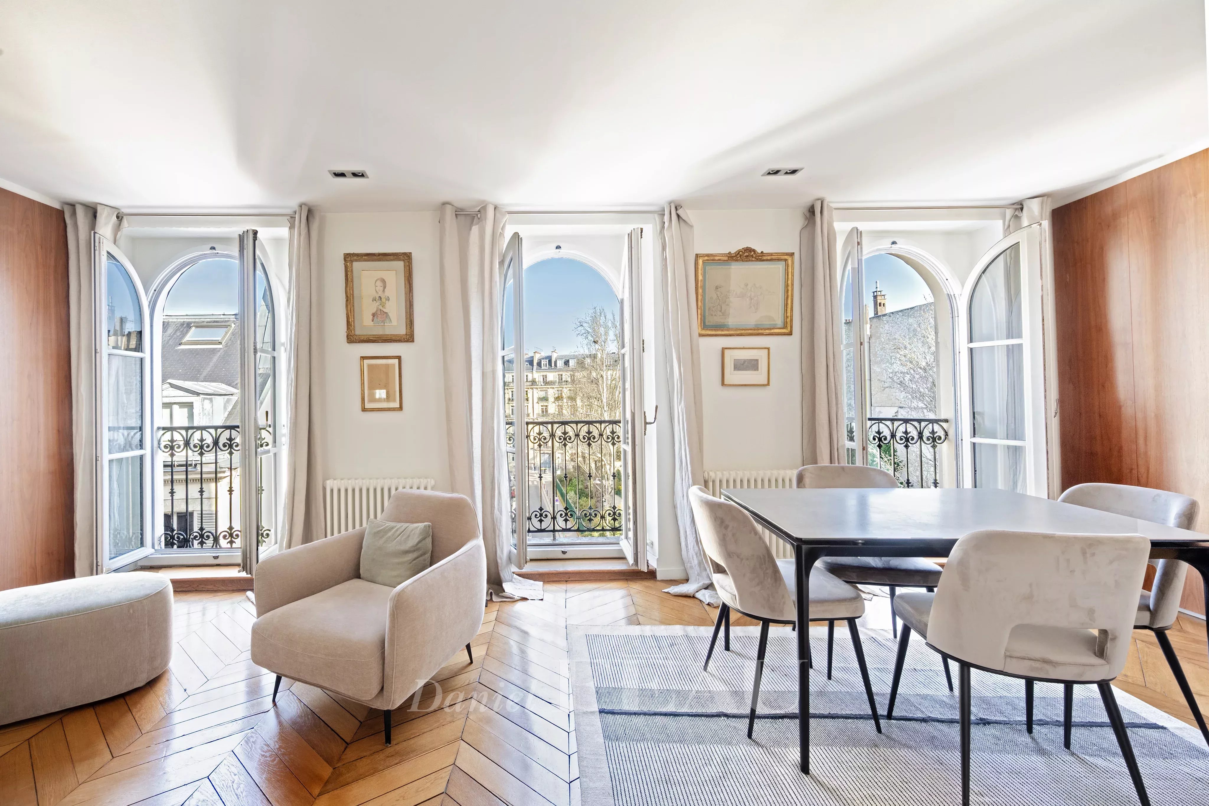 Paris 7th District – An ideal pied a terre