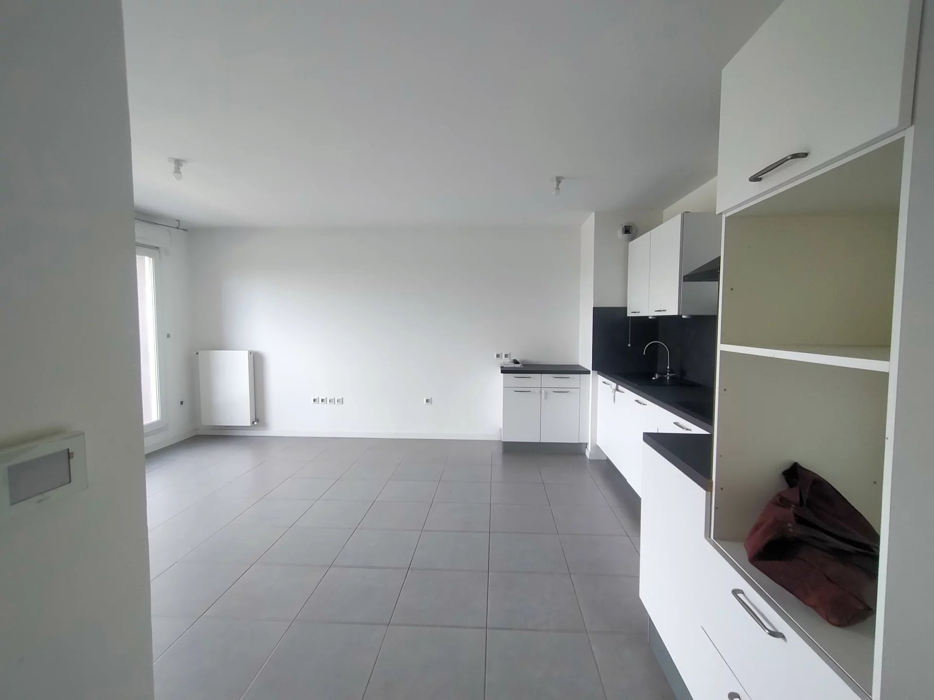85858898 Location Vénissieux