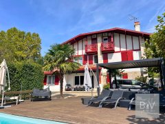 Magnificent Basque family home with separate apartment — photo 2 of 6