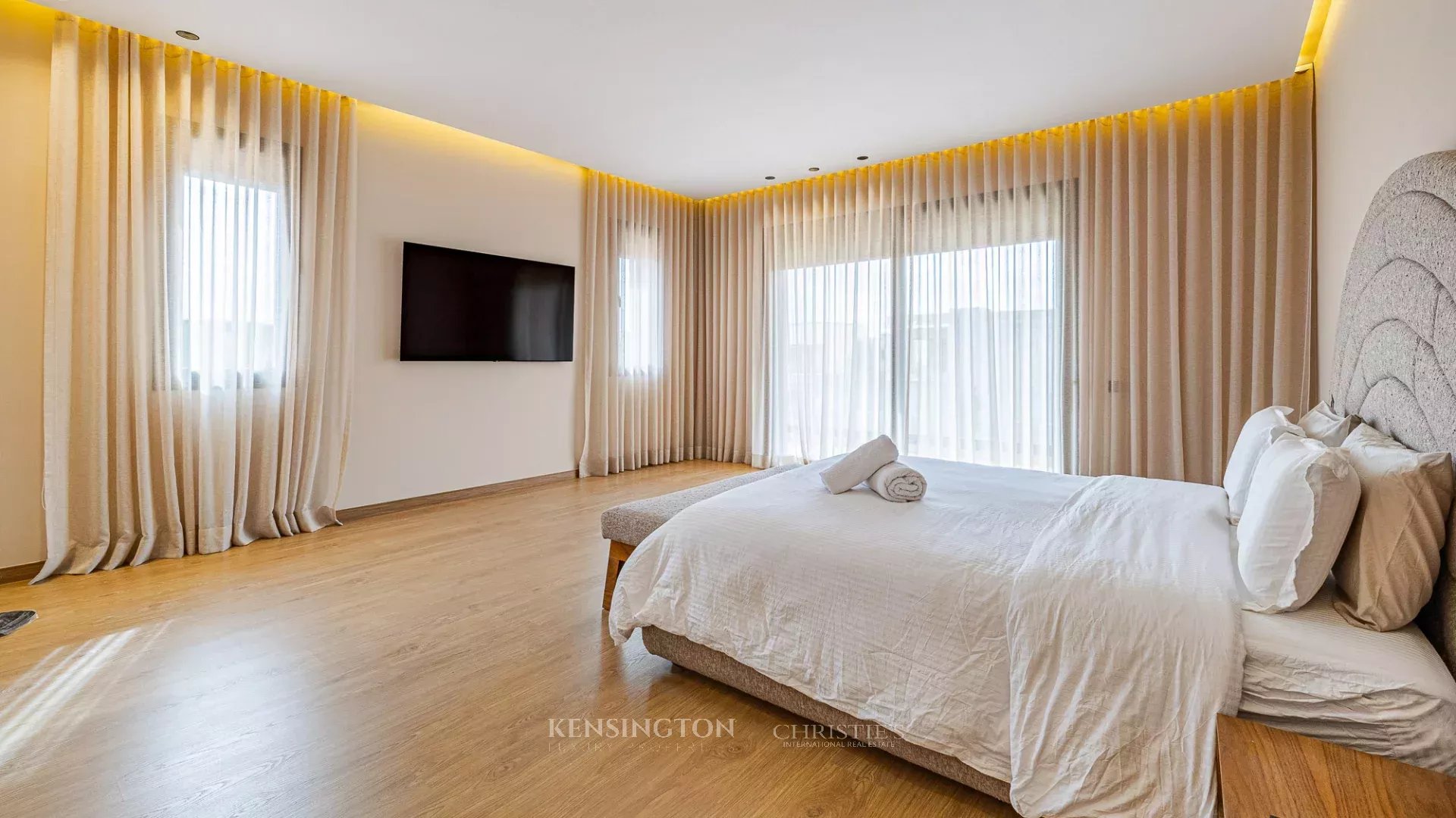 4 Bedroom Villa/Townhouse's Image 36