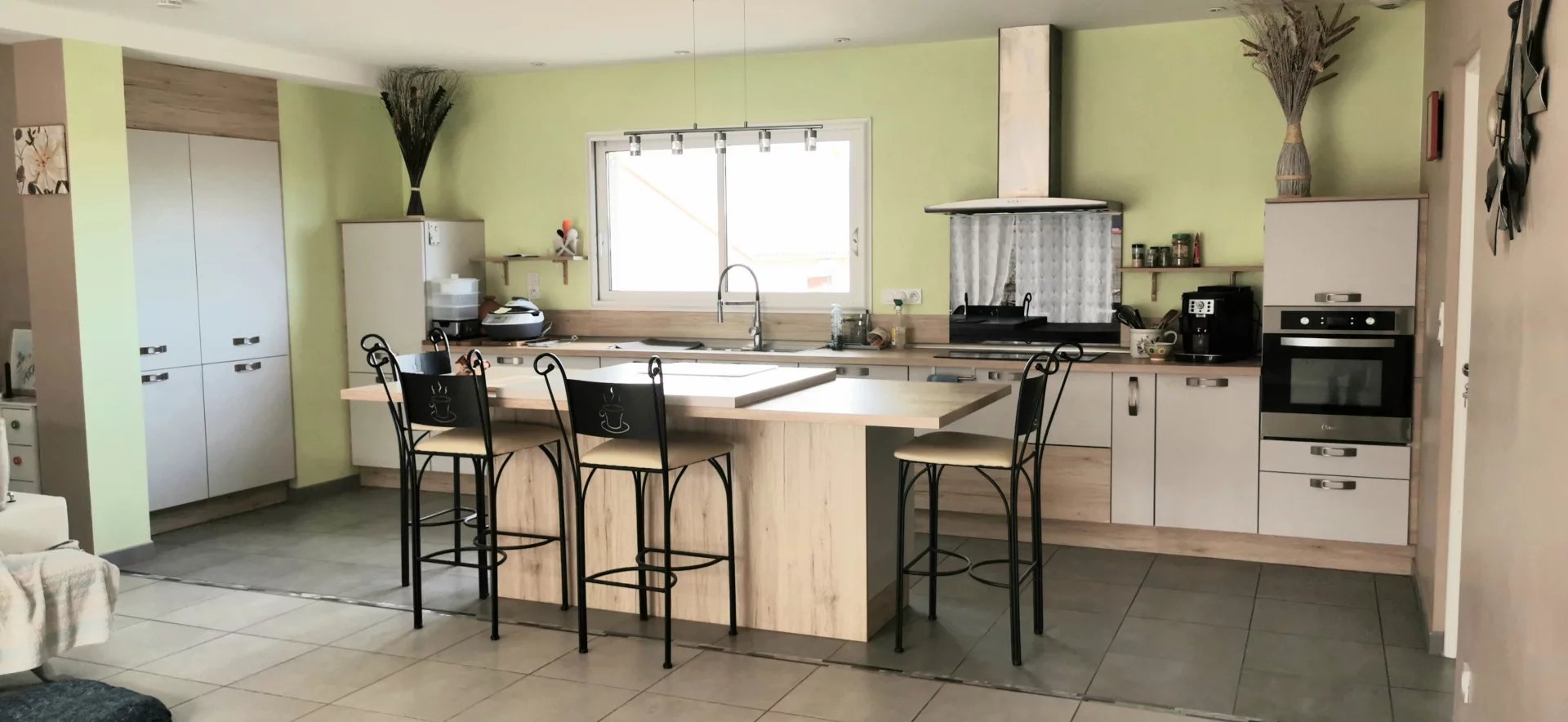 Villa Plain PIed T4 piscine sur 1100 m2 de terrain  + studio
