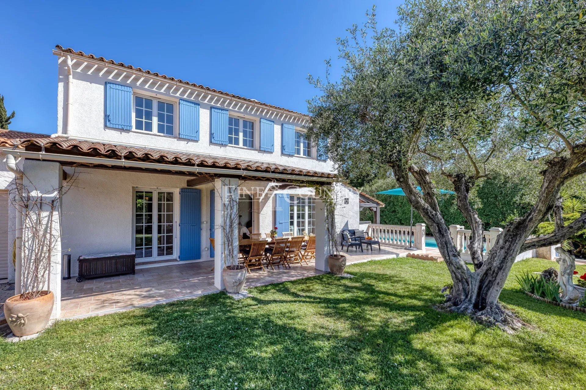 Photo of For Sale Villa in La Roquette-sur-Siagne